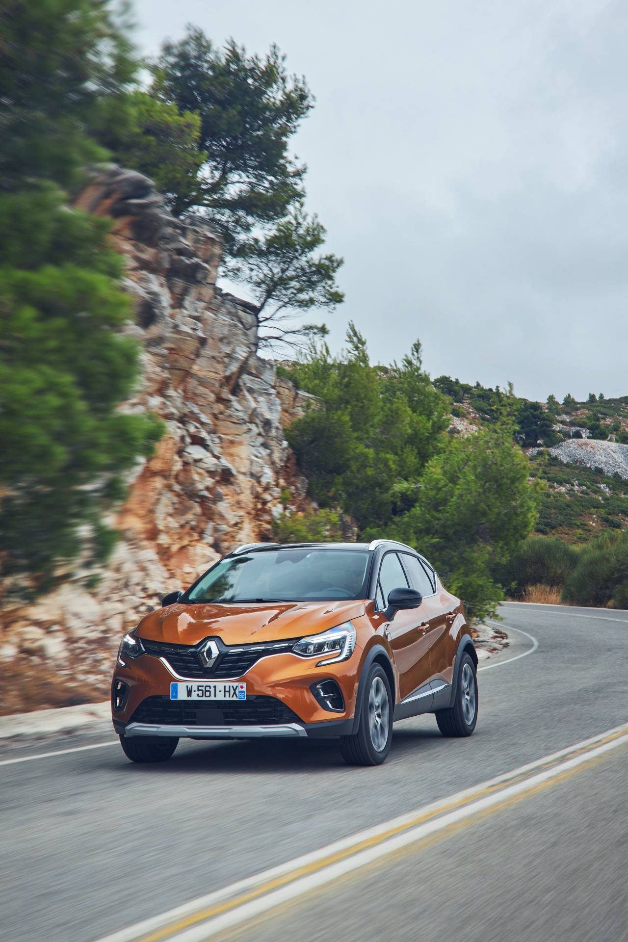 2020 Renault Captur Vies For European Supremacy, Stars In Huge Gallery