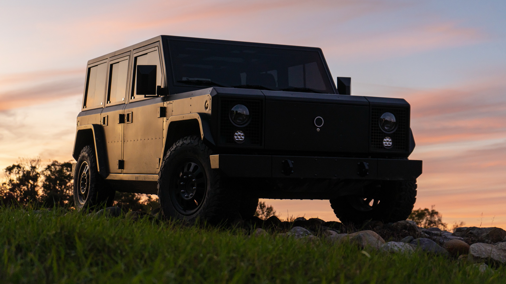 Bollinger’s All-Electric B1 SUV And B2 Pickup Want To Be The Eco-Conscious Warriors Hummer Never Was