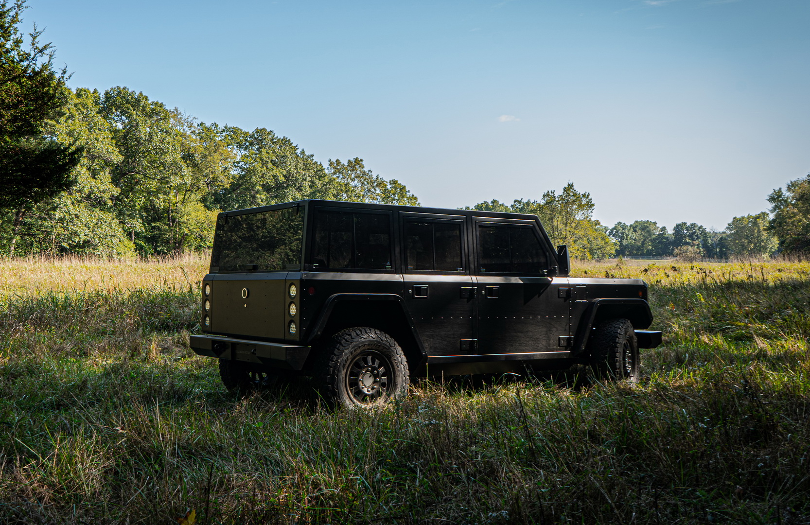 Bollinger’s All-Electric B1 SUV And B2 Pickup Want To Be The Eco-Conscious Warriors Hummer Never Was