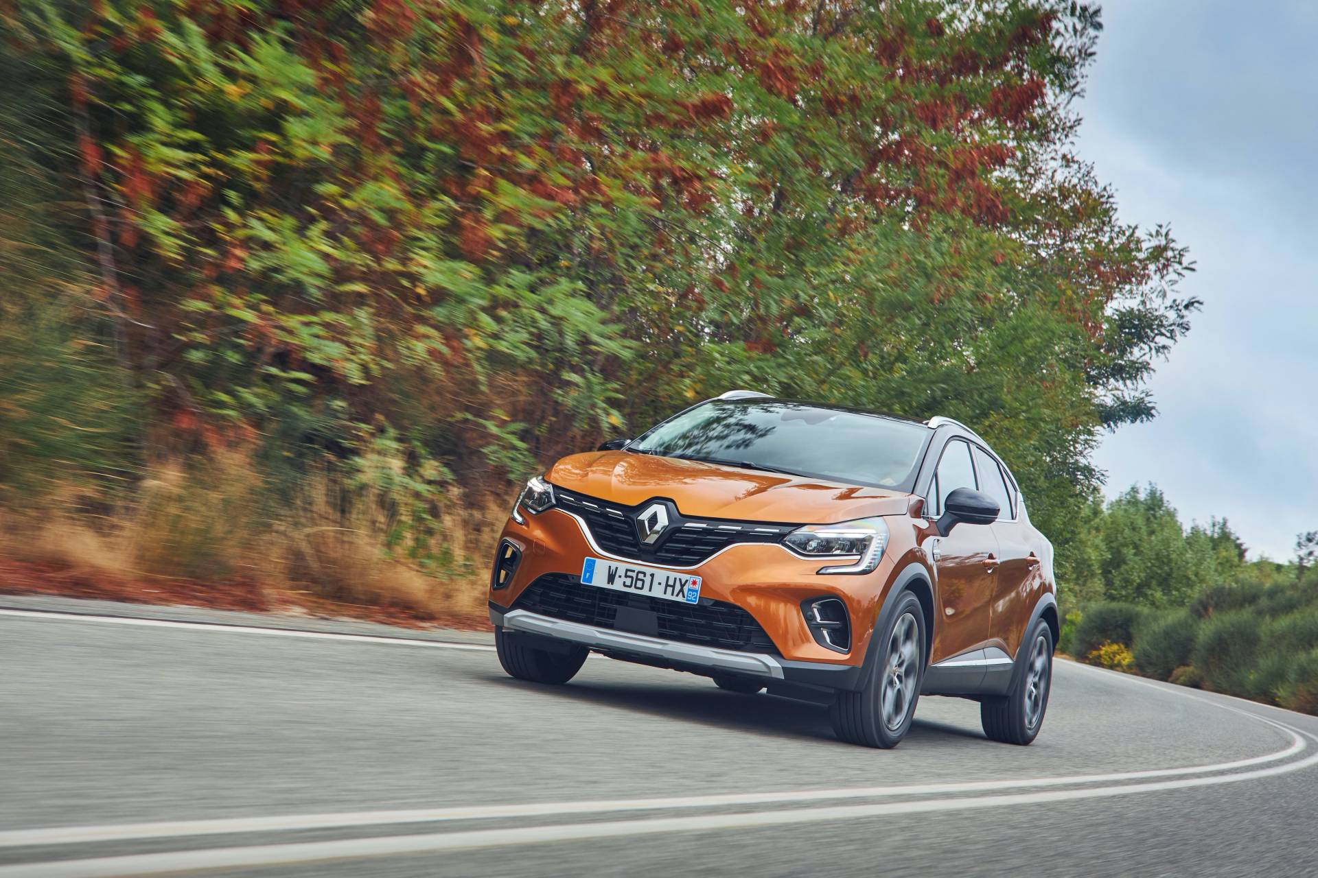 2020 Renault Captur Vies For European Supremacy, Stars In Huge Gallery