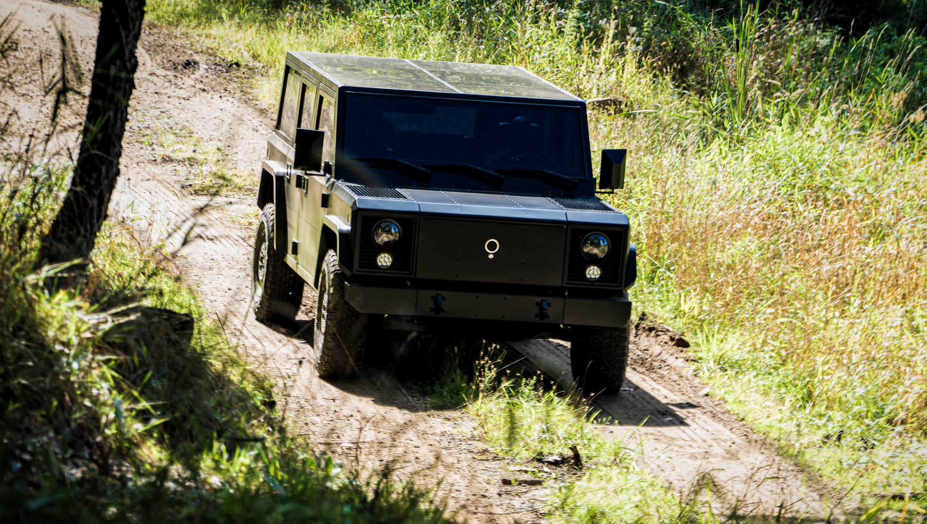 Bollinger’s All-Electric B1 SUV And B2 Pickup Want To Be The Eco-Conscious Warriors Hummer Never Was