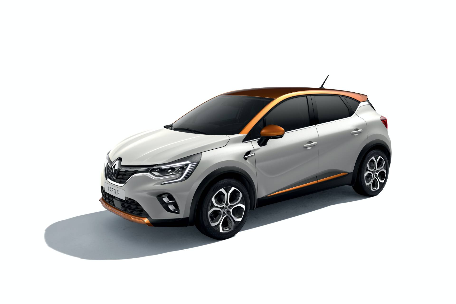 2020 Renault Captur Vies For European Supremacy, Stars In Huge Gallery