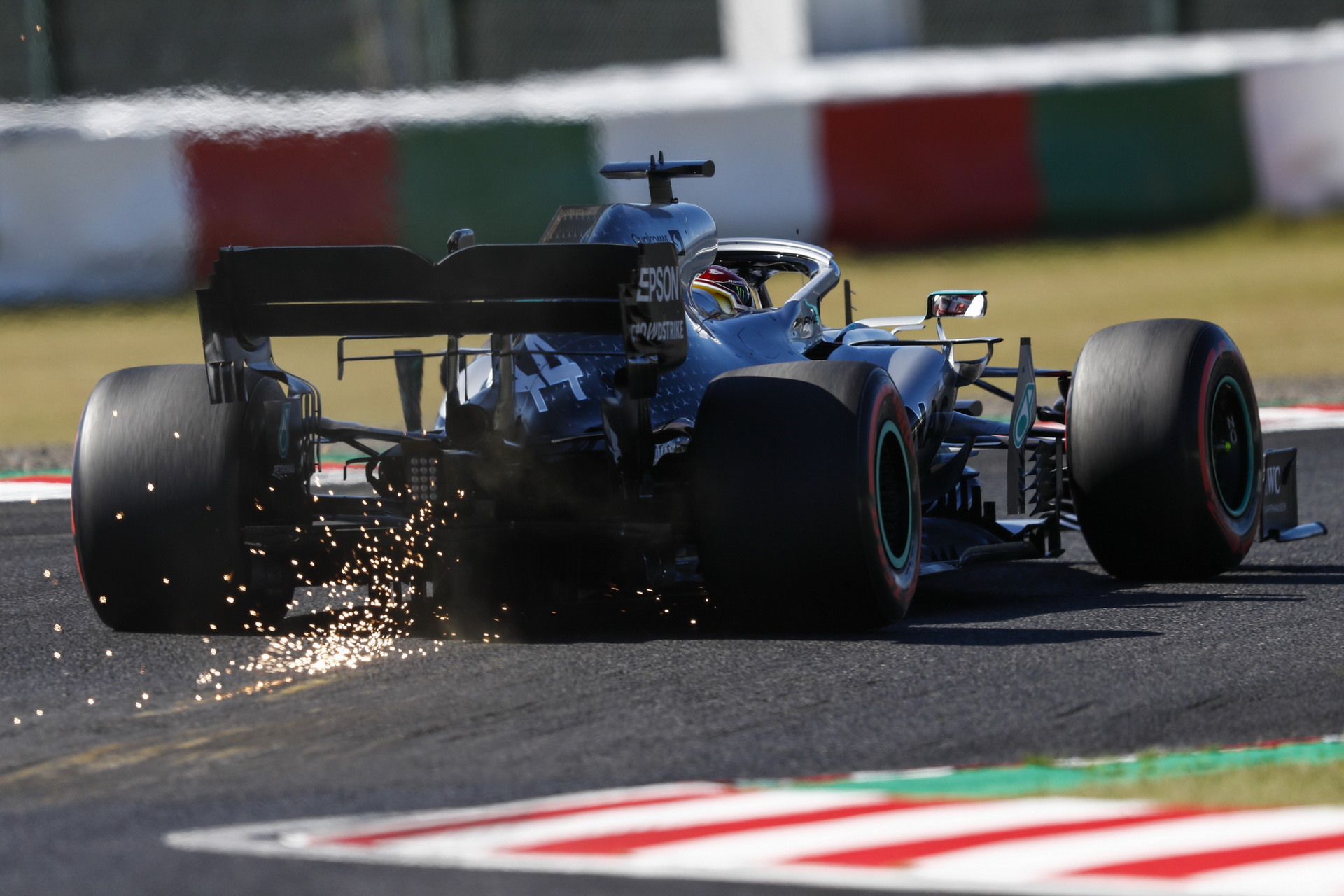 Mercedes Wins 2019 Formula 1 Constructors Title At Suzuka