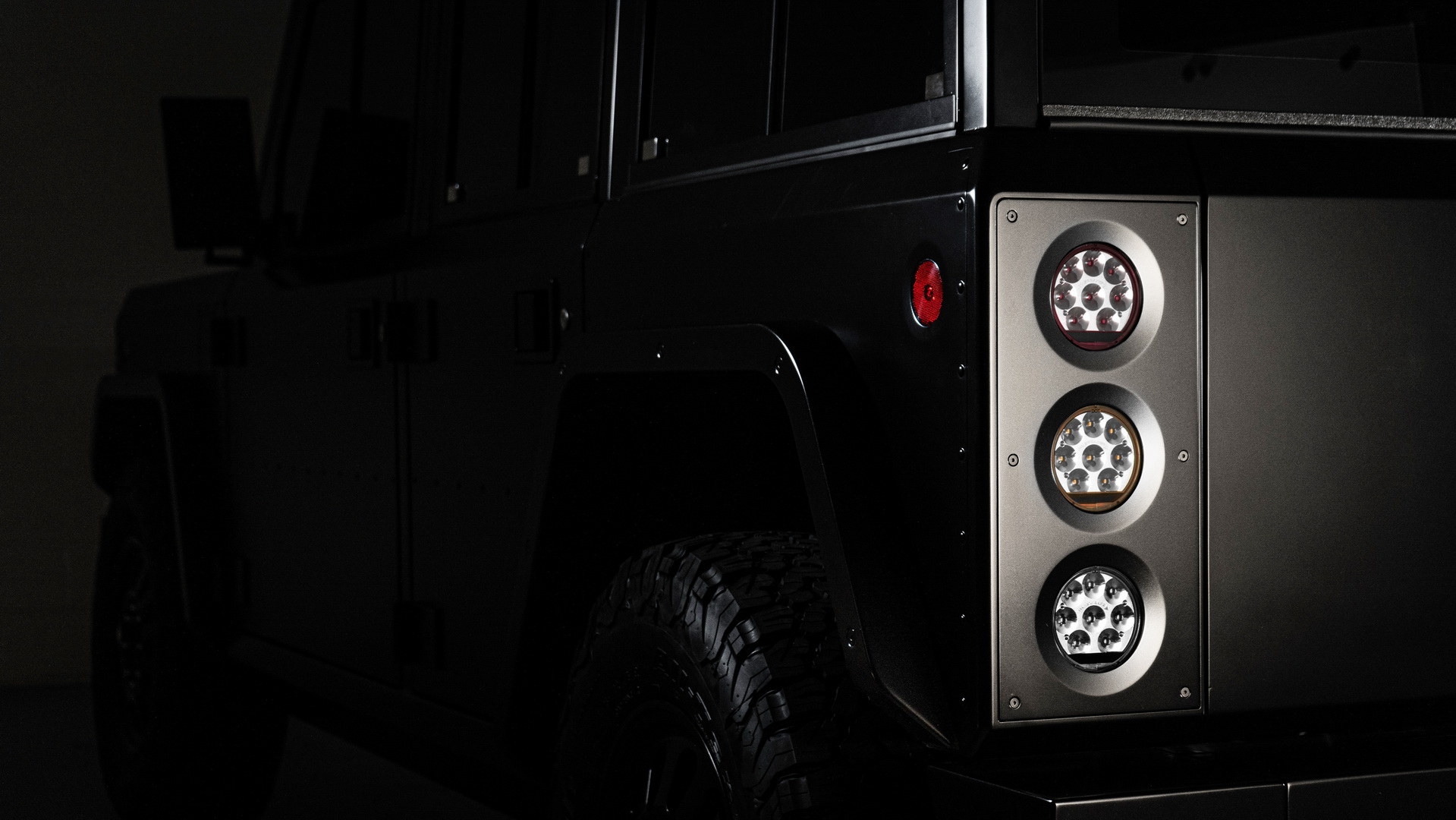 Bollinger’s All-Electric B1 SUV And B2 Pickup Want To Be The Eco-Conscious Warriors Hummer Never Was