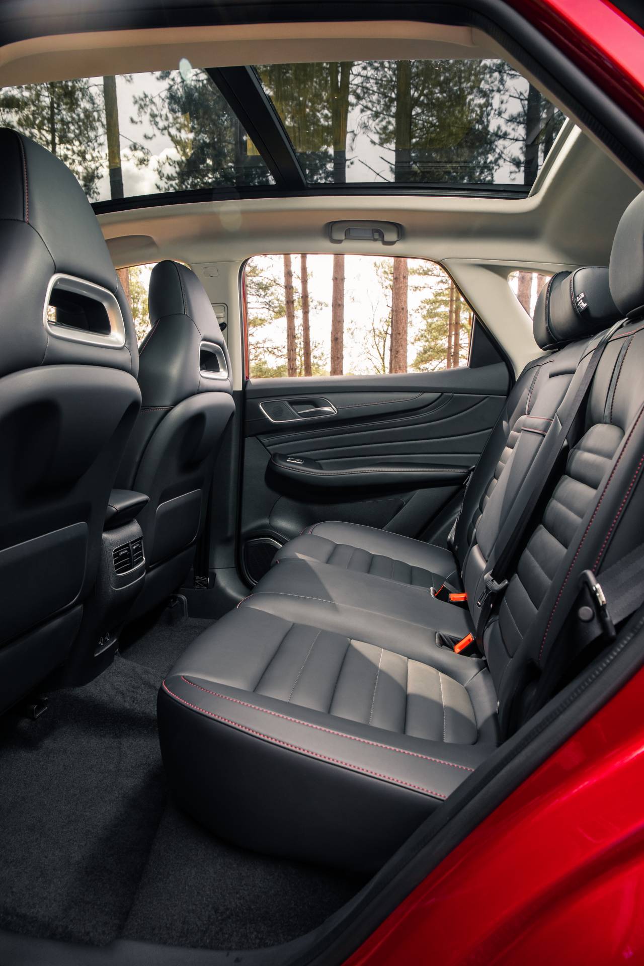 2020 MG HS Compact SUV Reaches UK Shores After Long Voyage From China