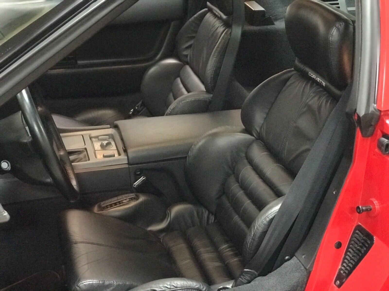 A Dealer Kept A Brand New 1991 Corvette ZR1 In His Garage, Now It Could Be Yours