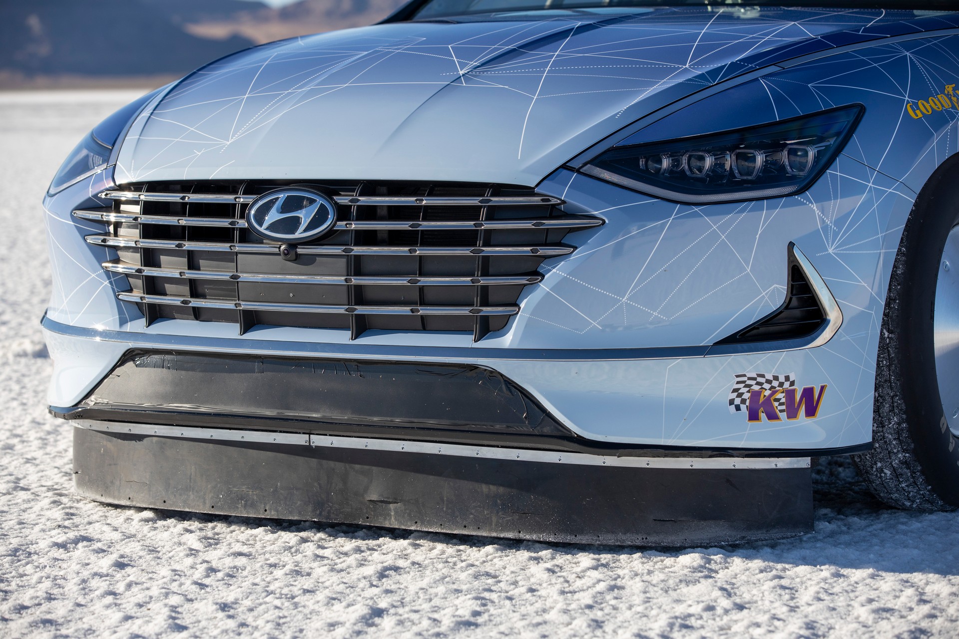 Hyundai Unveils Nexo And Sonata Hybrid Land Speed Record Concepts