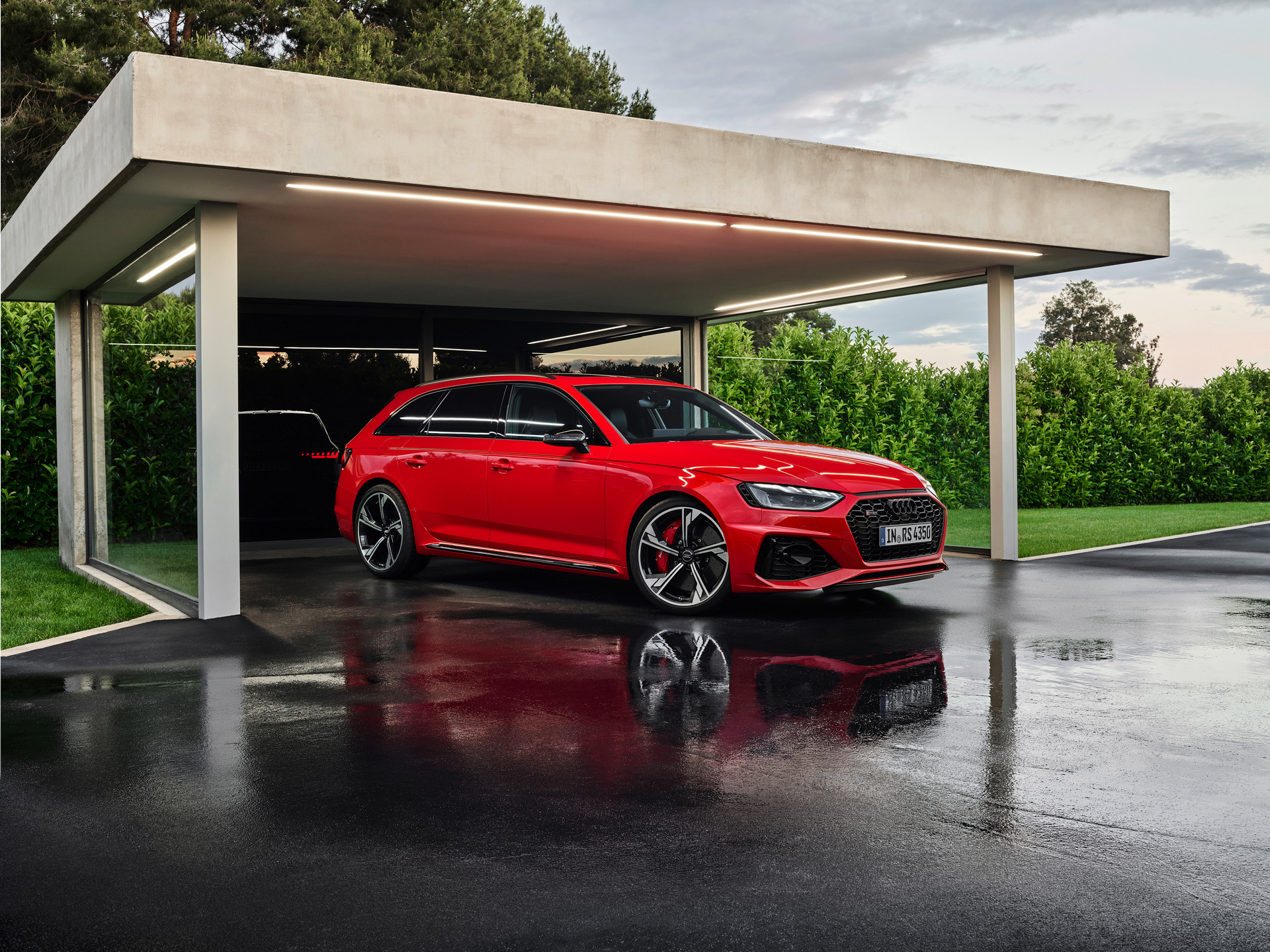 Facelifted 2020 Audi RS4 Avant Launches With Its Big Brother’s Looks