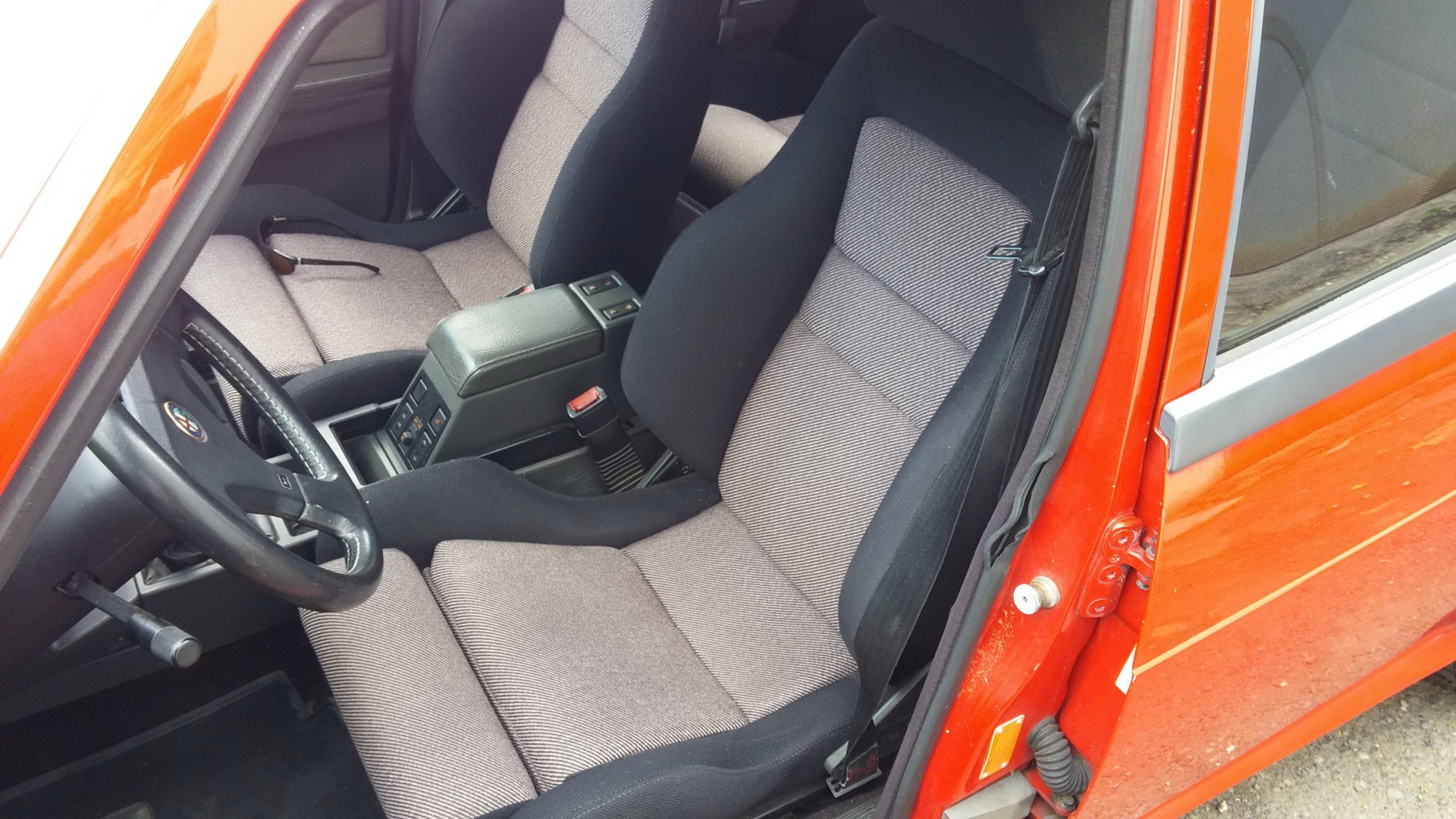 This 1988 Alfa Romeo Milano Verde V6 Can Help You Earn Your Petrolhead Stripes