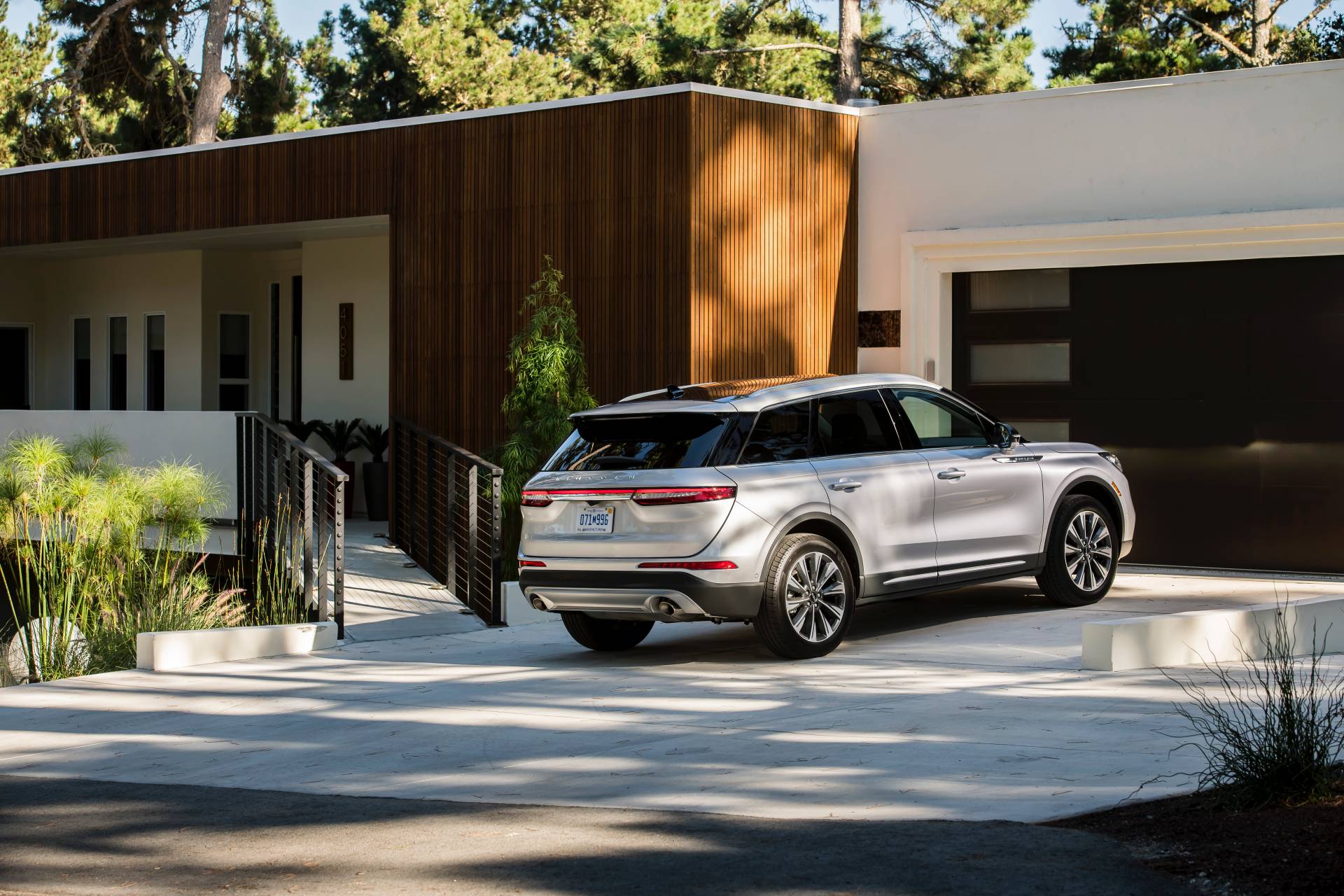 Lincoln Shows Us More Of The 2020 Corsair In 99 New Photos