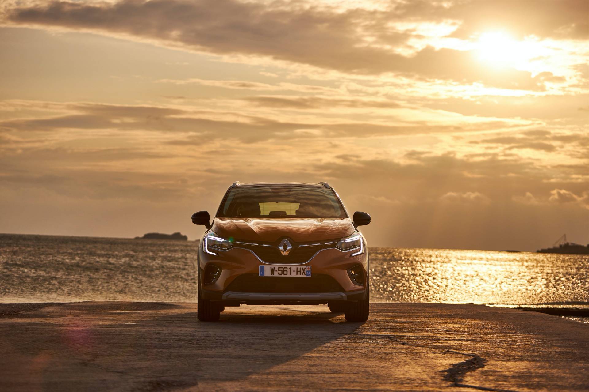 2020 Renault Captur Vies For European Supremacy, Stars In Huge Gallery