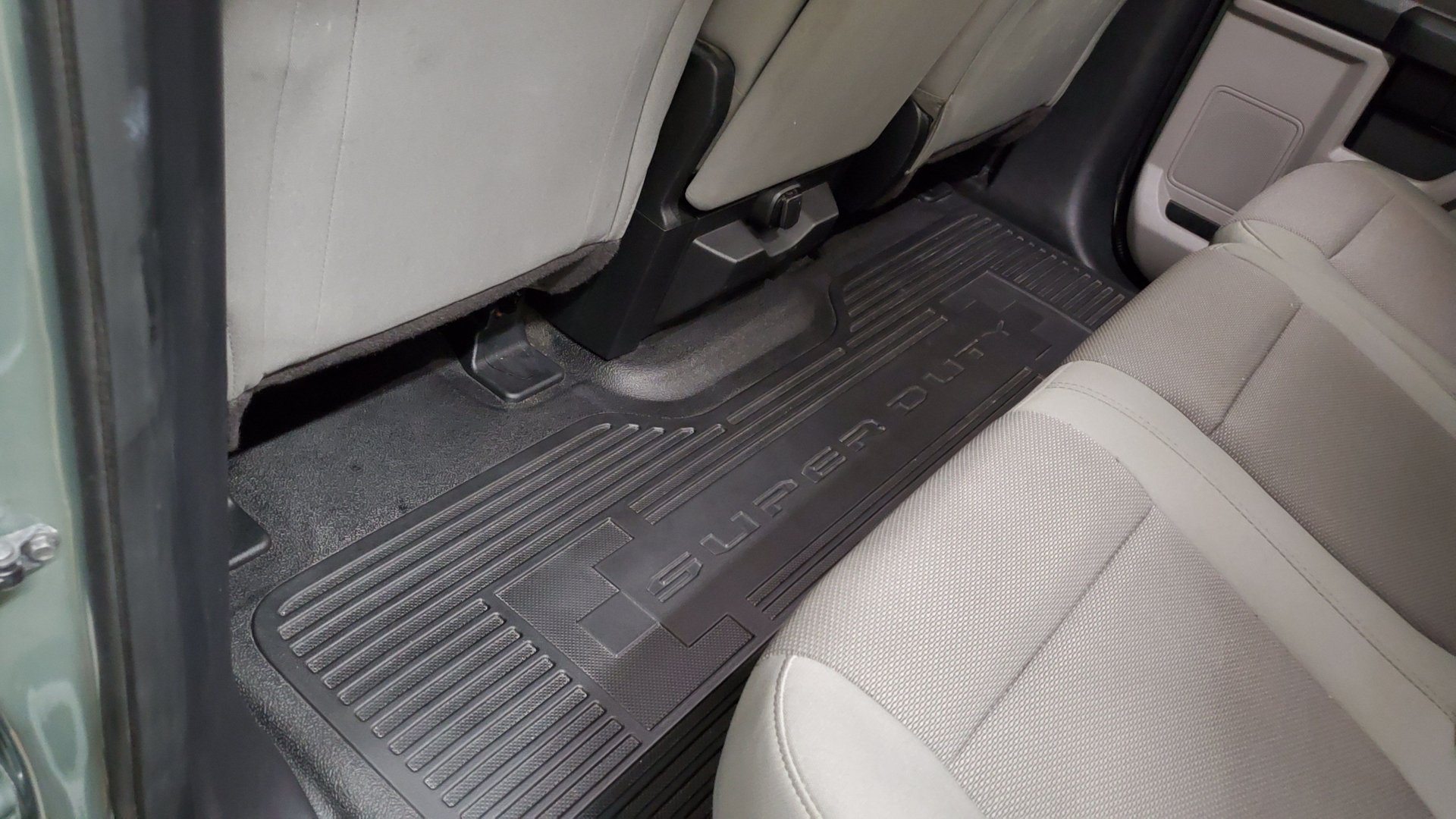 Deep Down, You Know You Want This Ford F-550 Super Duty 6×6 ‘Indomitus’