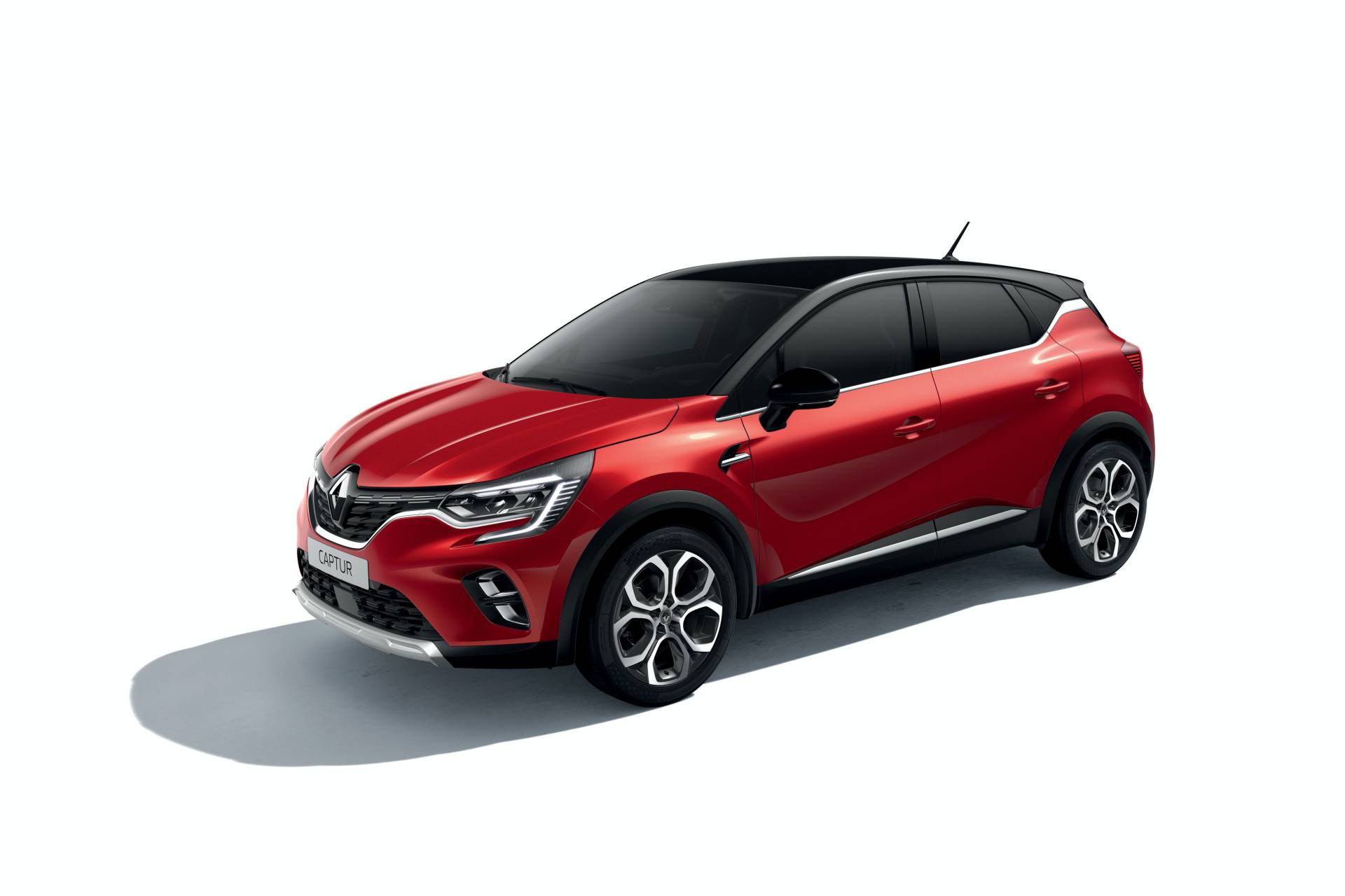 2020 Renault Captur Vies For European Supremacy, Stars In Huge Gallery