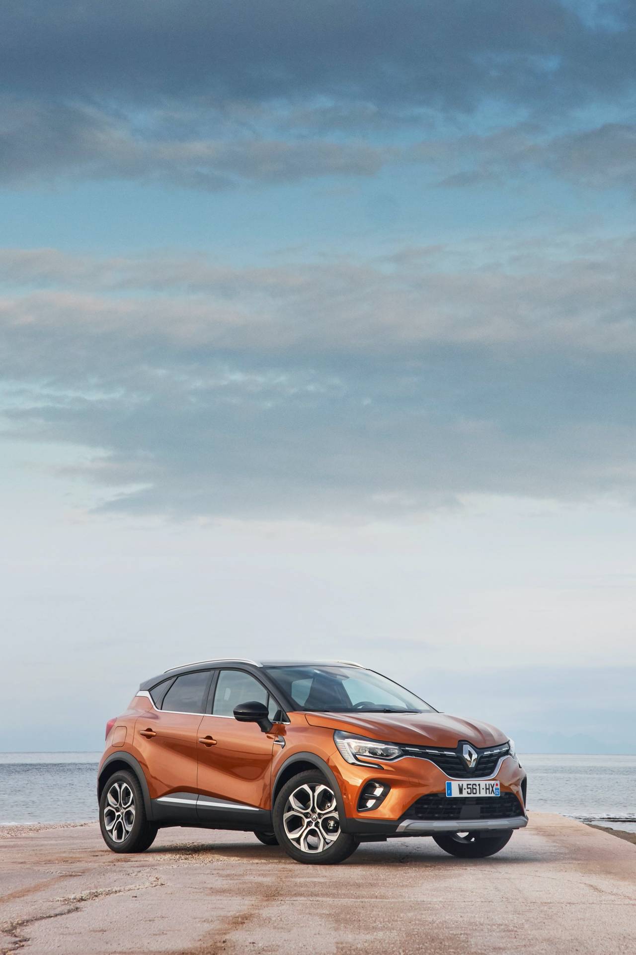 2020 Renault Captur Vies For European Supremacy, Stars In Huge Gallery