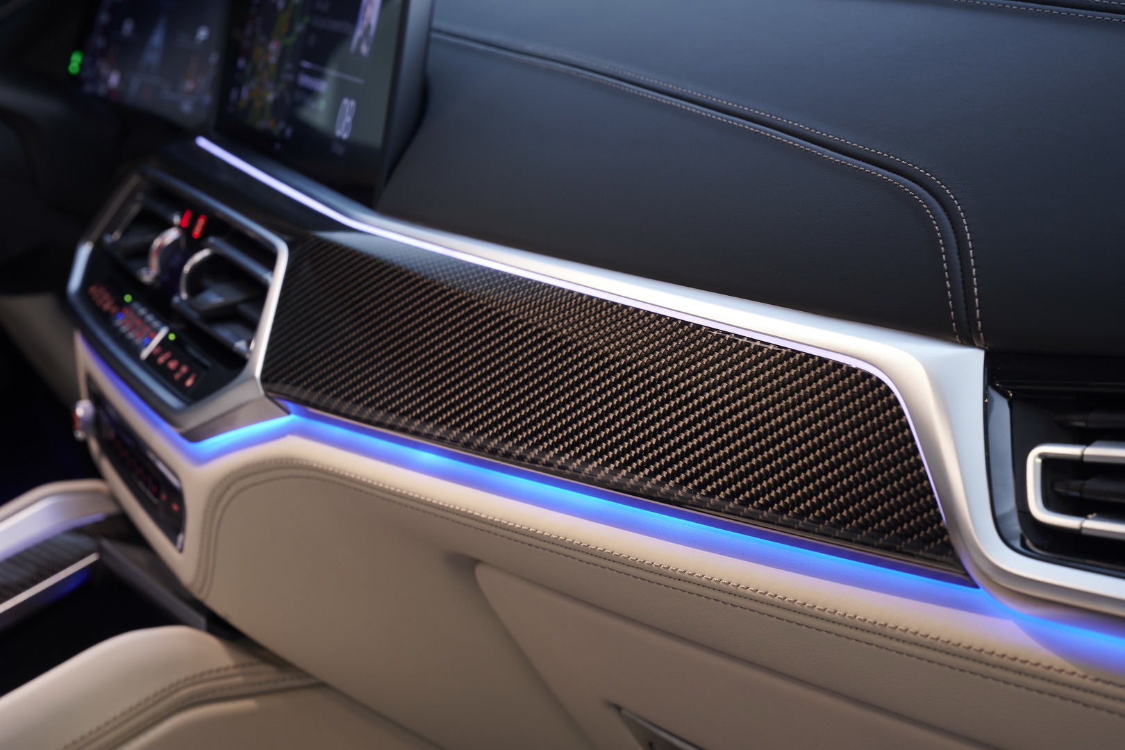 BMW Wants You To Explore Every Detail Of The New X6 In 102 Images