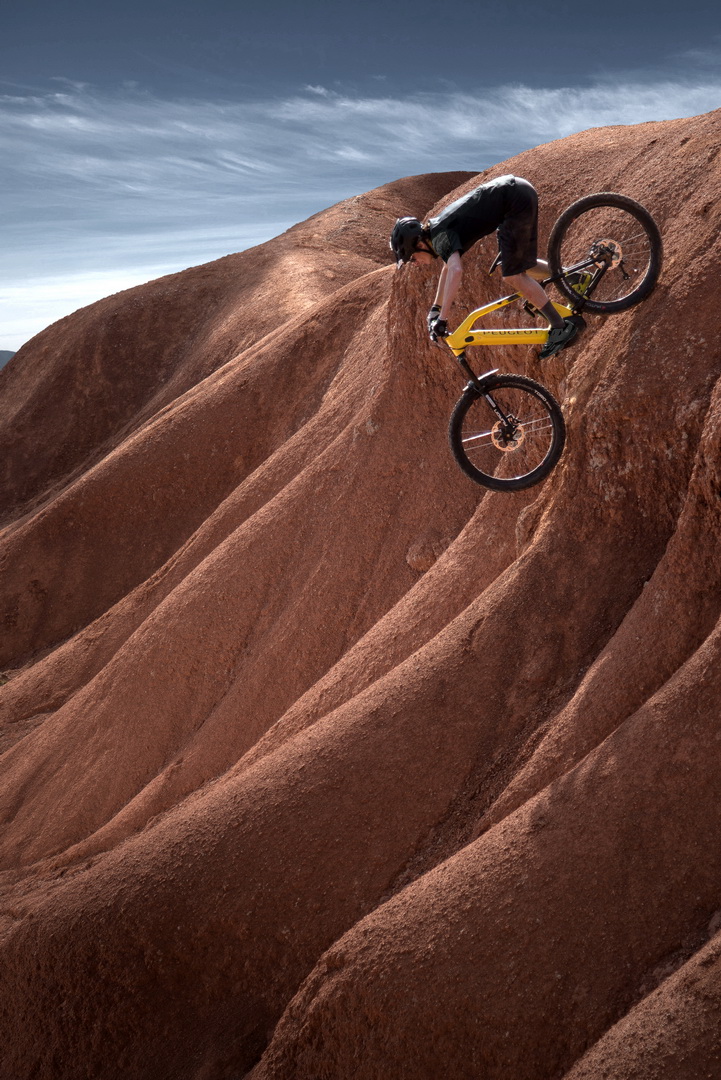 Peugeot’s New Electric Mountain Bike Has Better Range Than Some EVs