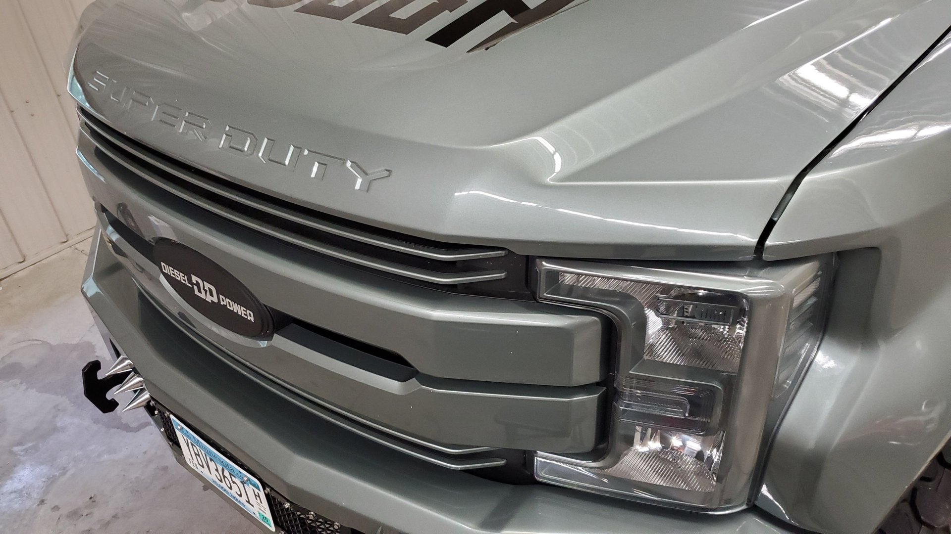 Deep Down, You Know You Want This Ford F-550 Super Duty 6×6 ‘Indomitus’