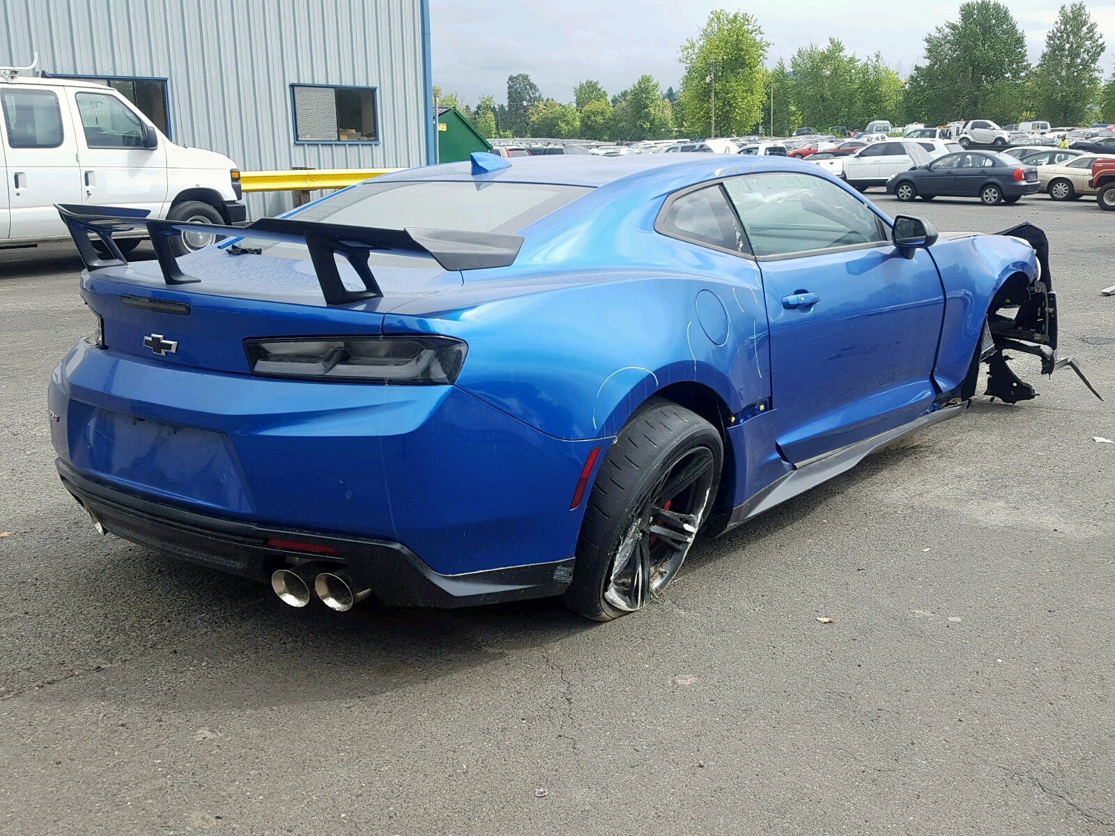 Crashed Camaro ZL1 With Less Than 50 Miles Is Pleading To Be Saved From The Grave