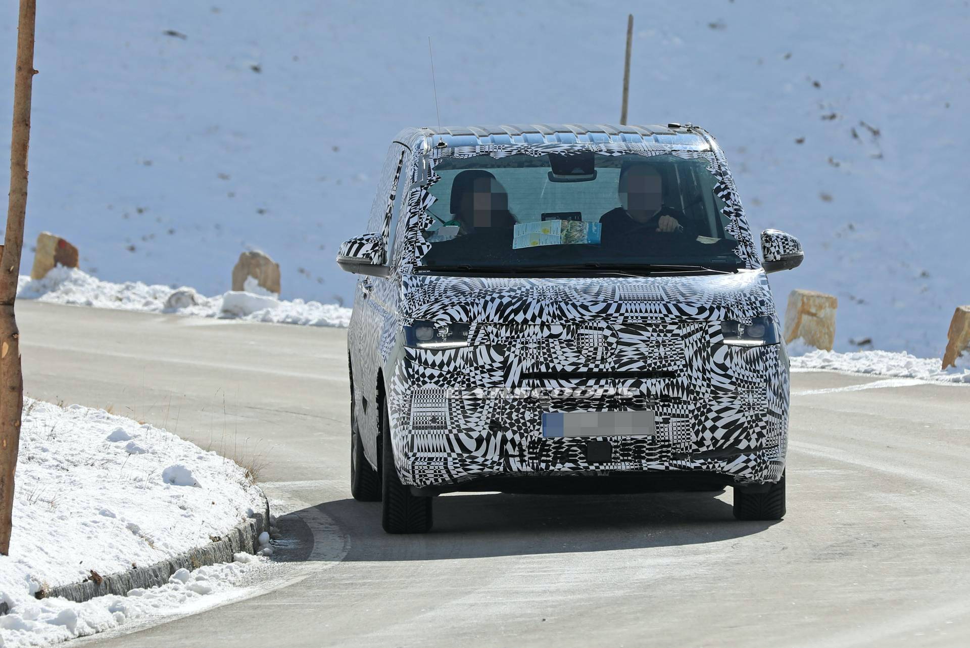 2020 VW T7 Multivan Spied, Will Reportedly Be Based On MQB Platform