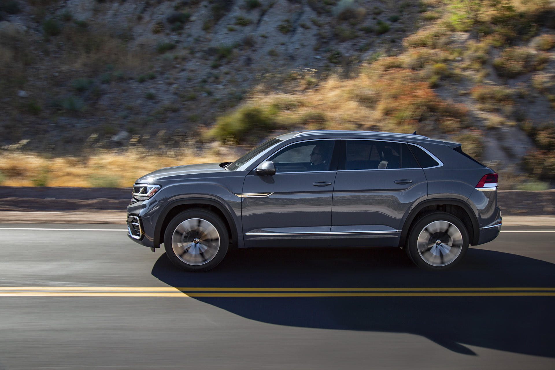 2020 VW Atlas Cross Sport Adds Itself To SUV Coupe Segment