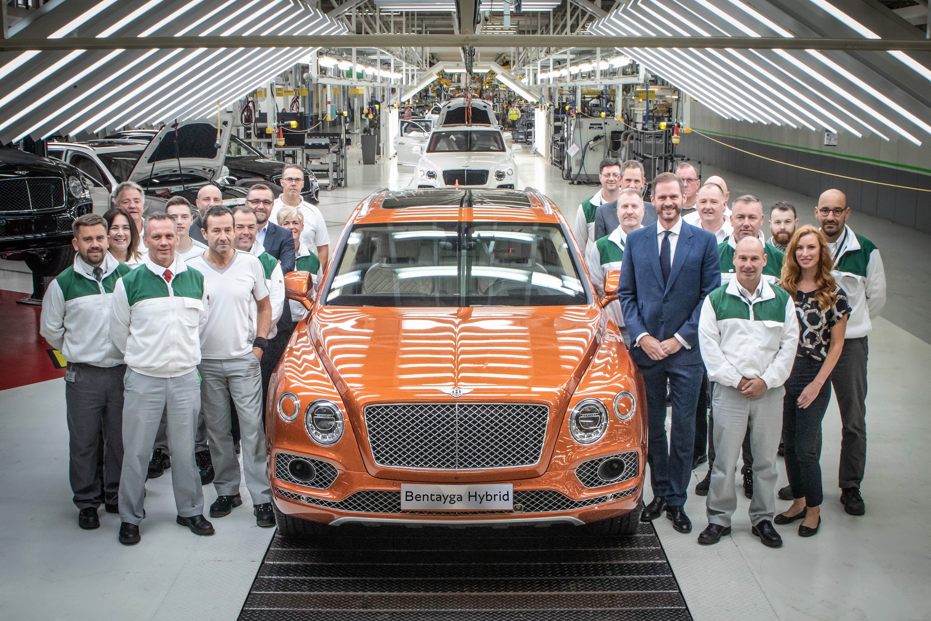 Bentley Begins Deliveries Of The New Bentayga Hybrid
