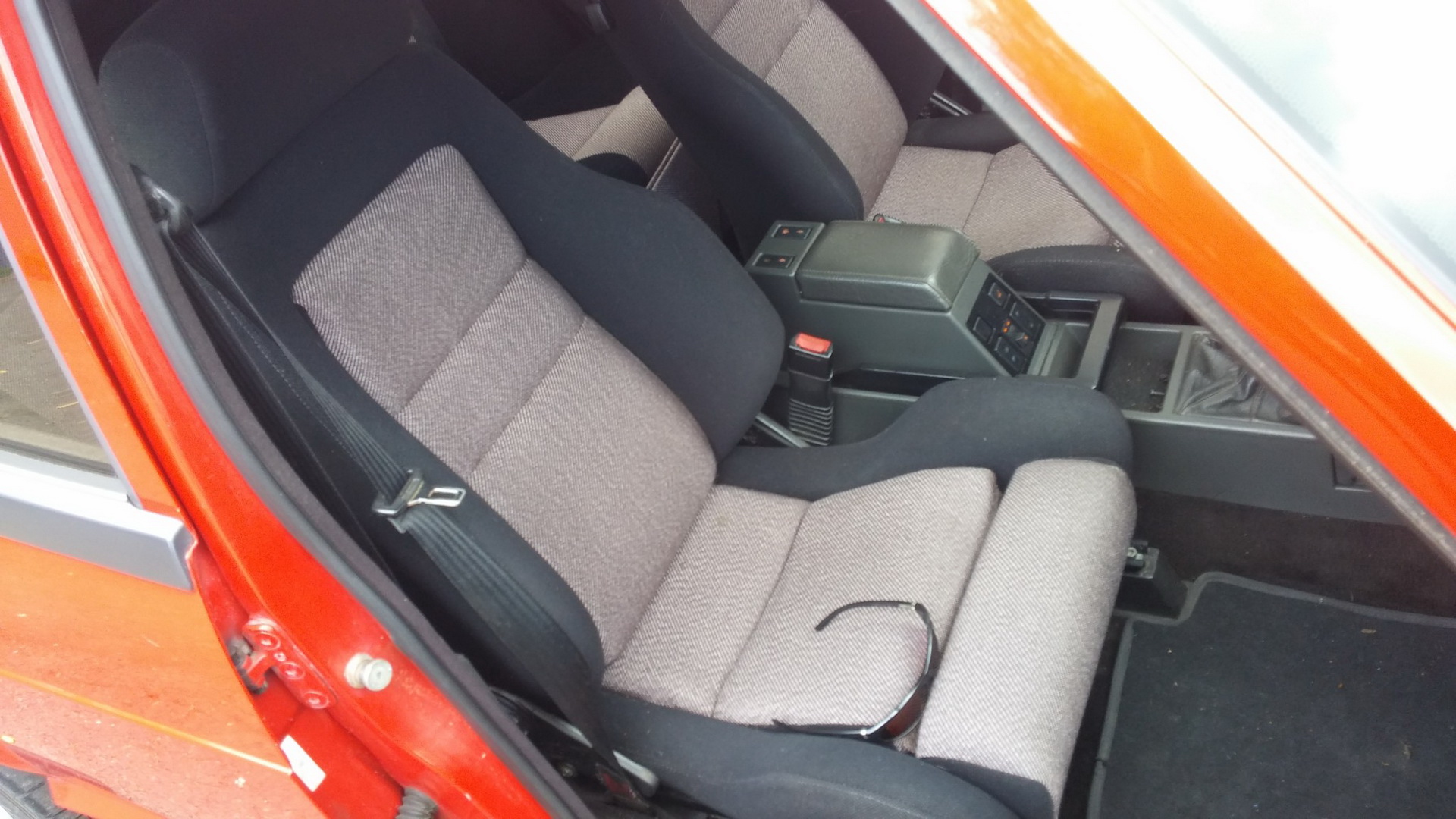 This 1988 Alfa Romeo Milano Verde V6 Can Help You Earn Your Petrolhead Stripes