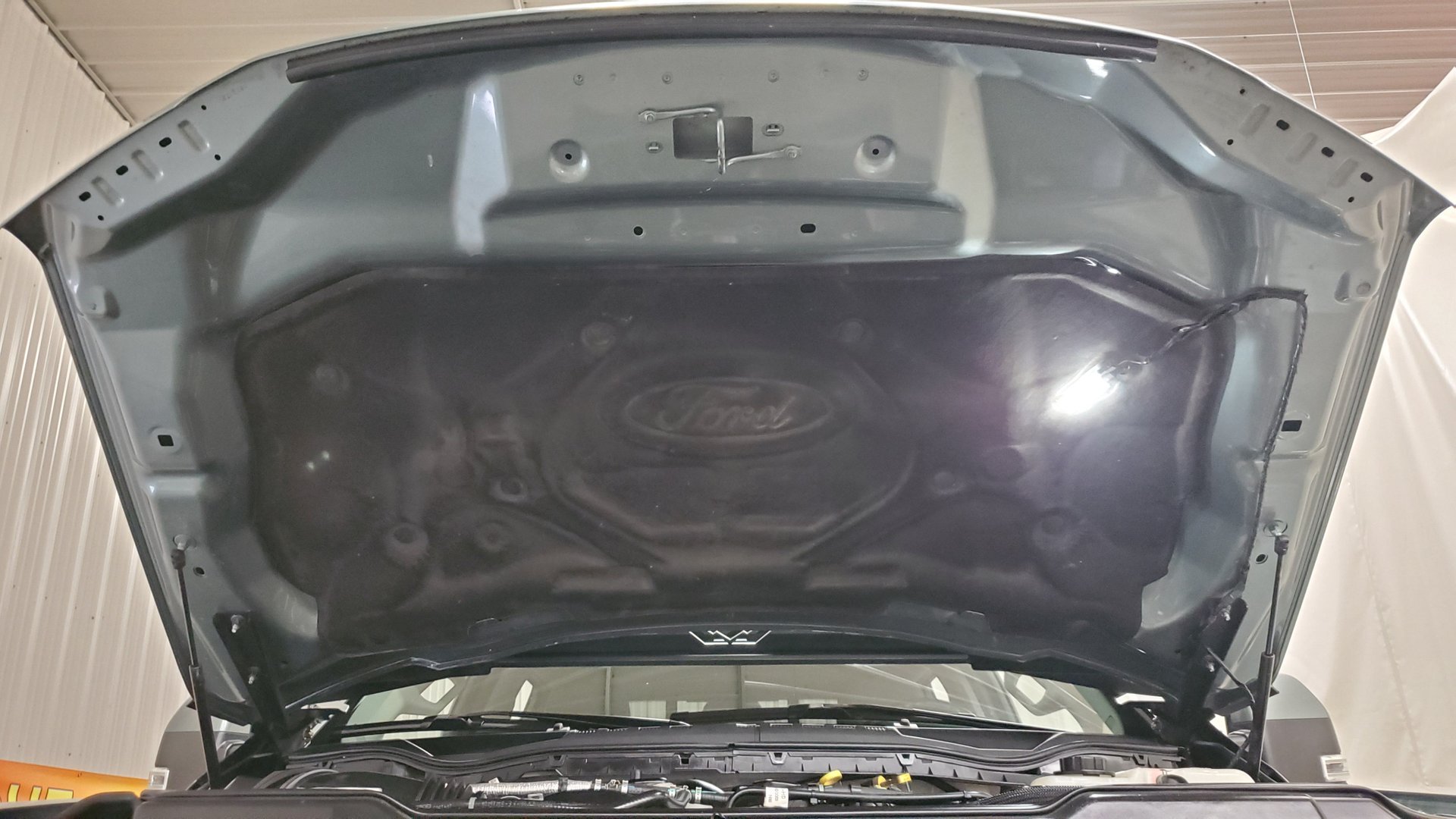 Deep Down, You Know You Want This Ford F-550 Super Duty 6×6 ‘Indomitus’