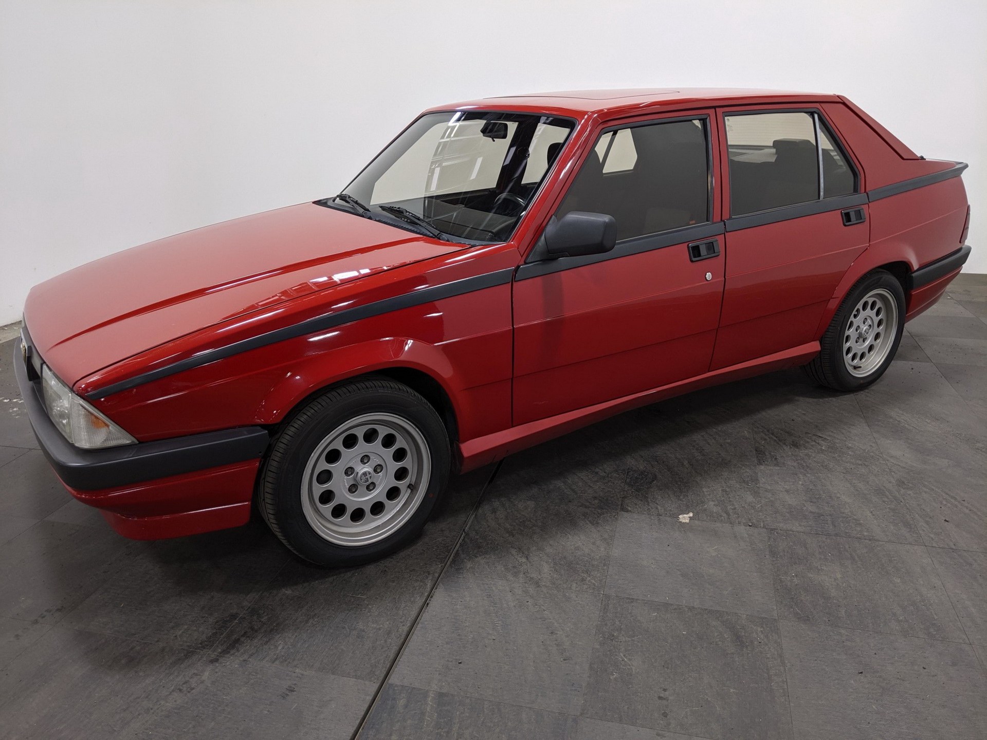 This 1988 Alfa Romeo Milano Verde V6 Can Help You Earn Your Petrolhead Stripes