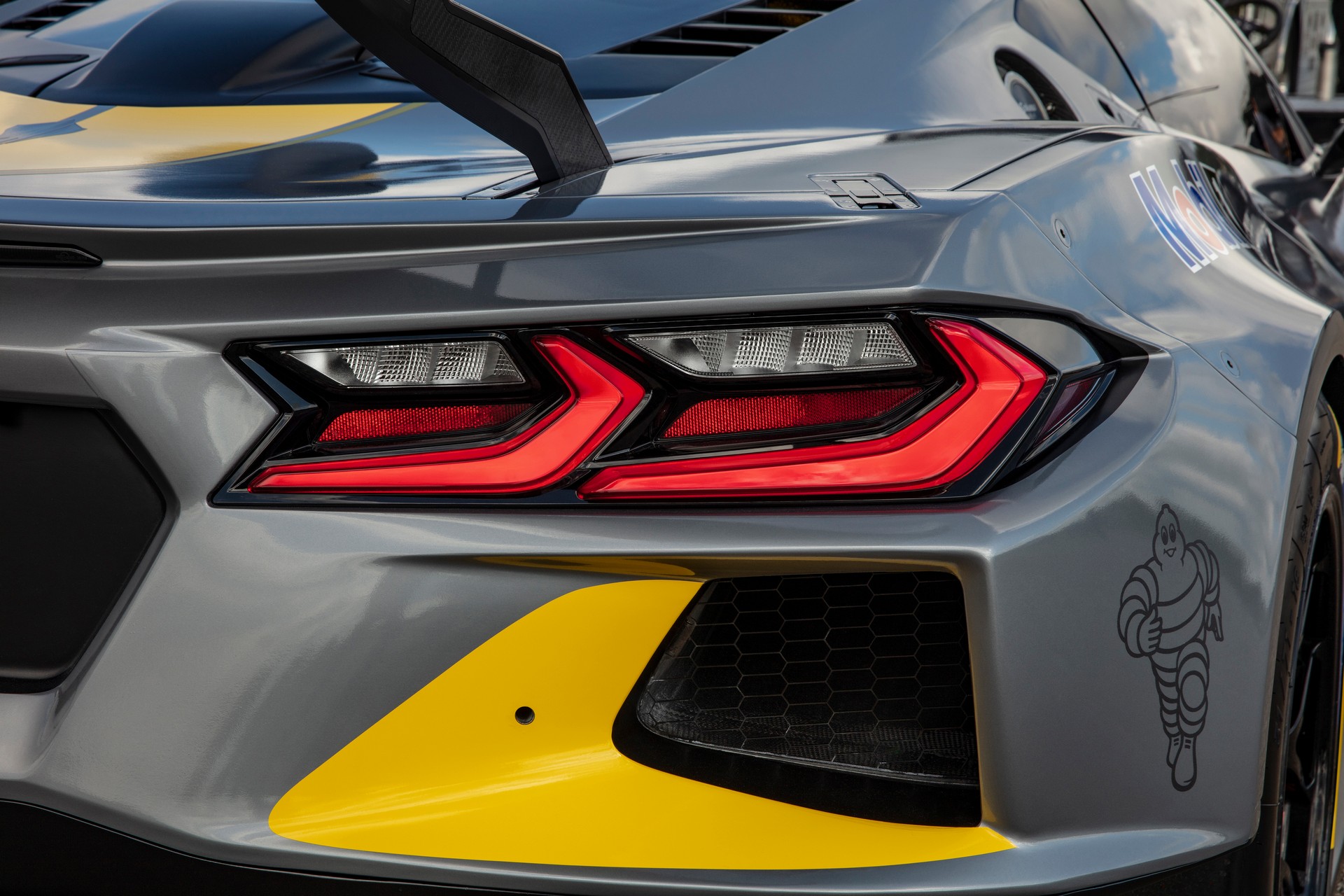 Chevrolet Confirms C8.R Will Have A 5.5-Liter Flat-Plane Crank V8