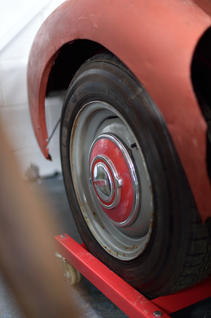 1954 Jaguar XK120 Needs More Than A Dust-Off To Be Brought Back To Life