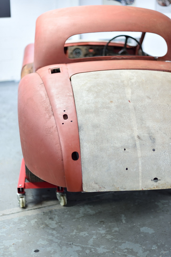 1954 Jaguar XK120 Needs More Than A Dust-Off To Be Brought Back To Life