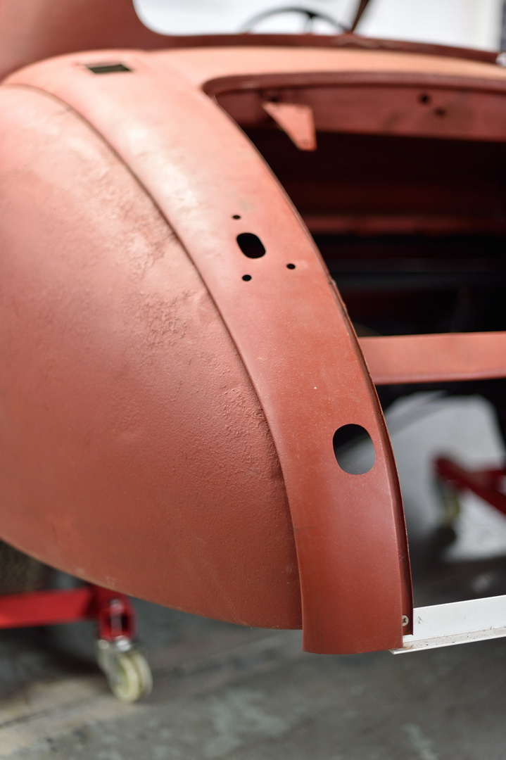 1954 Jaguar XK120 Needs More Than A Dust-Off To Be Brought Back To Life