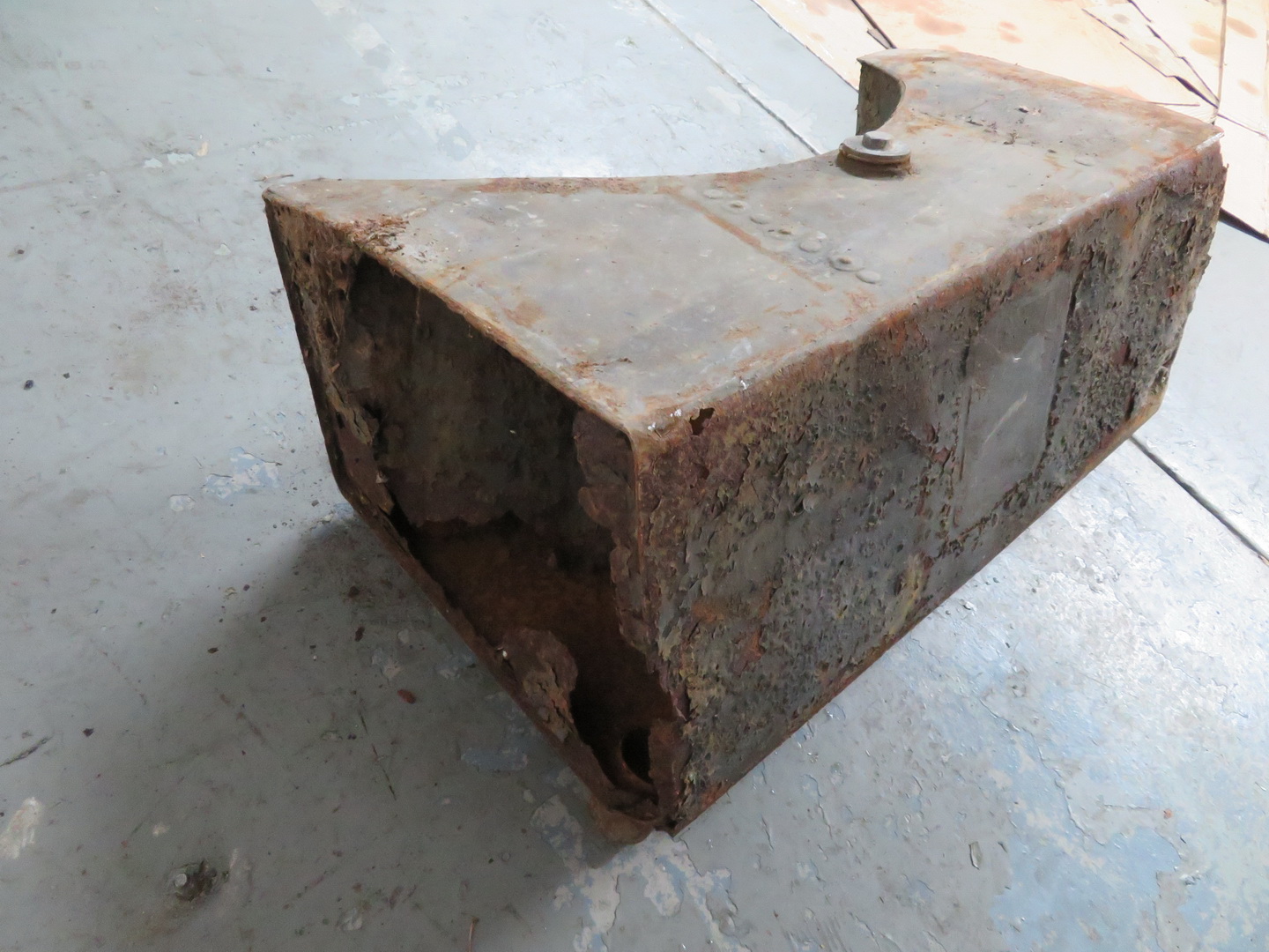 1954 Jaguar XK120 Needs More Than A Dust-Off To Be Brought Back To Life