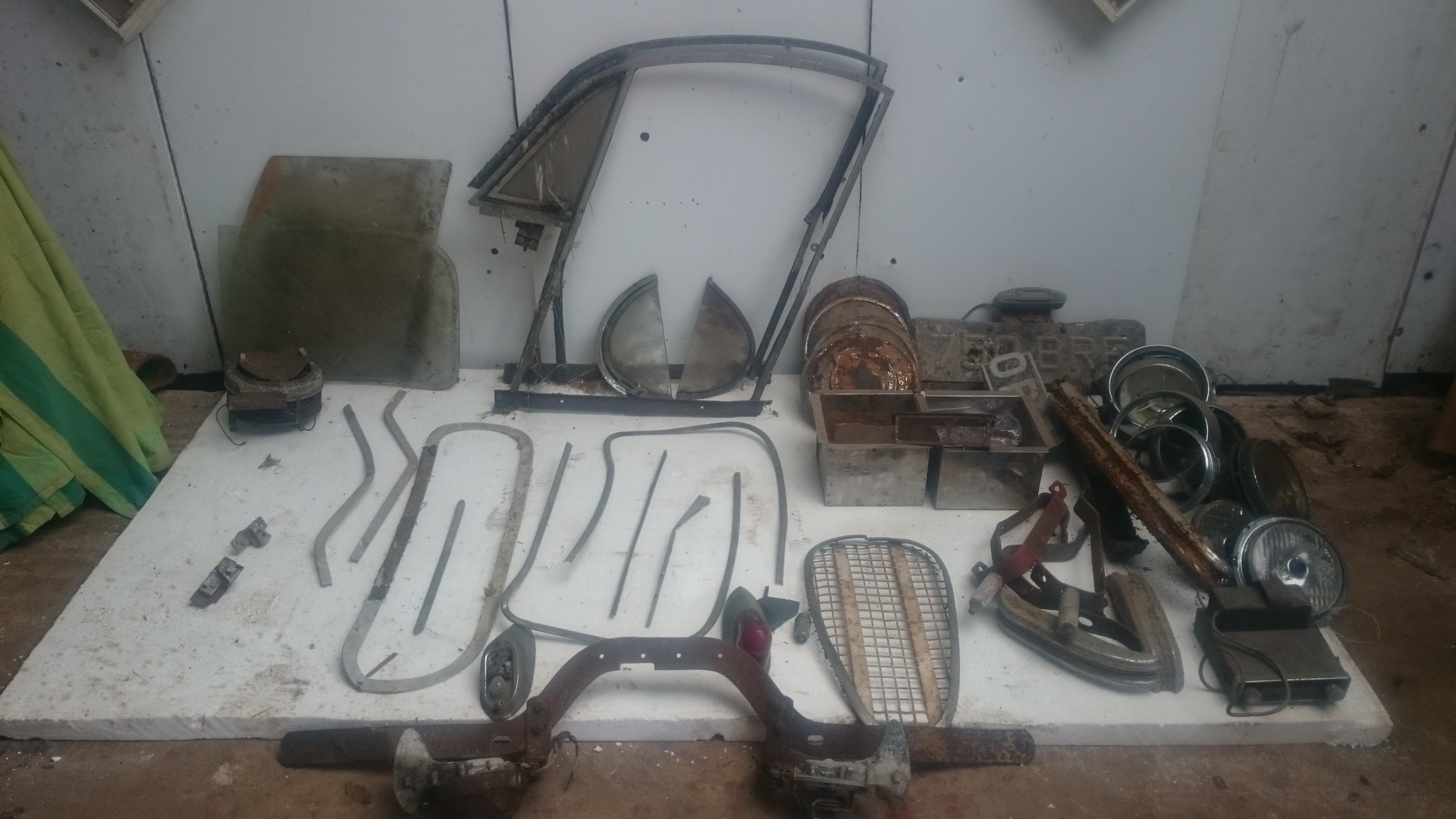 1954 Jaguar XK120 Needs More Than A Dust-Off To Be Brought Back To Life