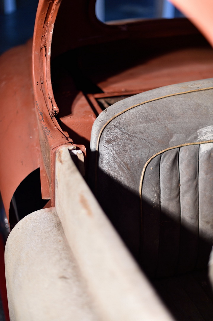1954 Jaguar XK120 Needs More Than A Dust-Off To Be Brought Back To Life