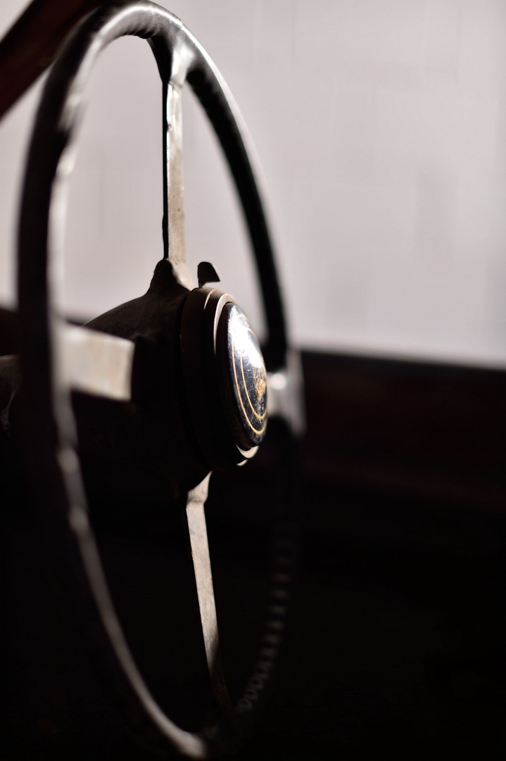 1954 Jaguar XK120 Needs More Than A Dust-Off To Be Brought Back To Life