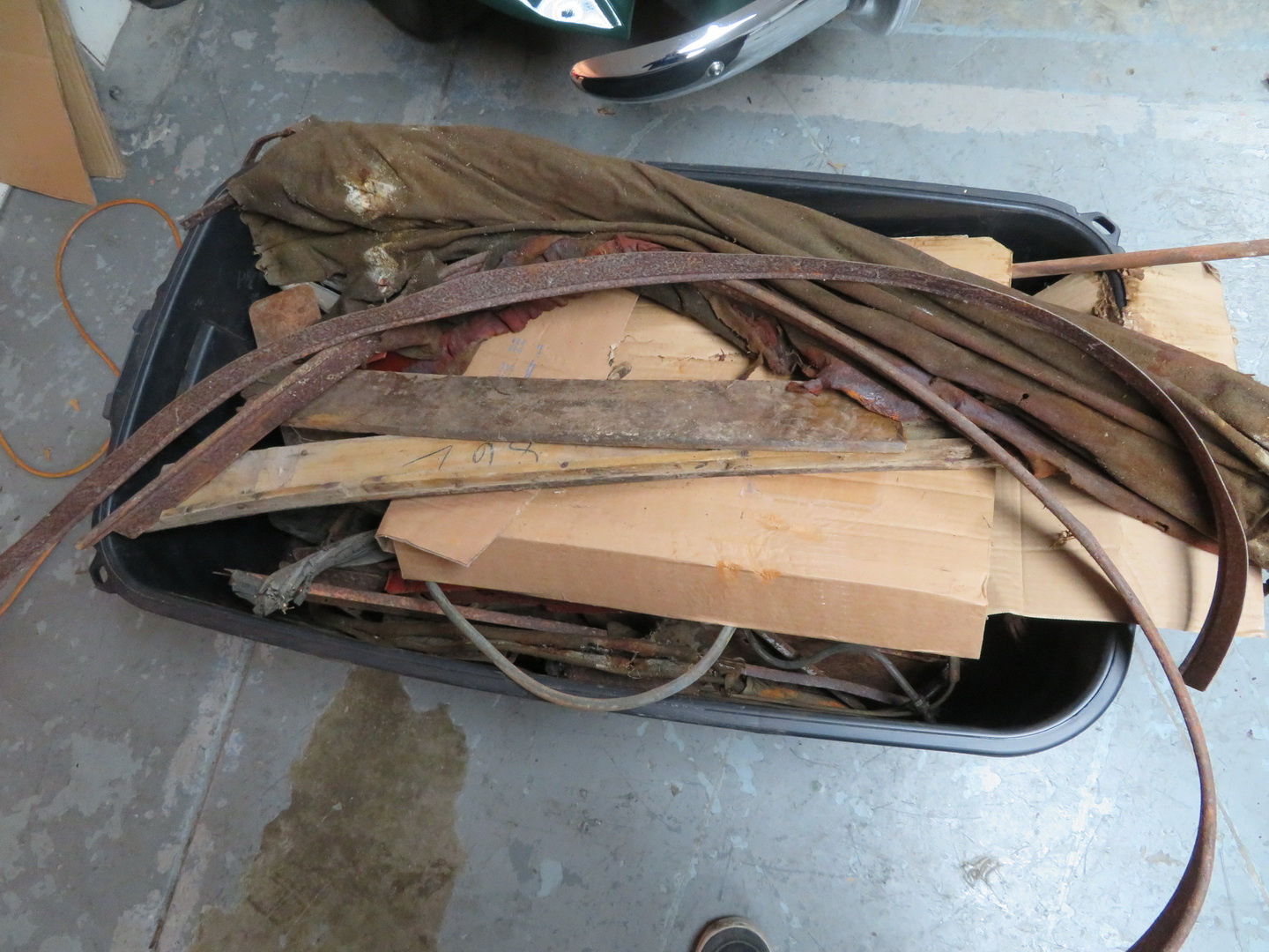 1954 Jaguar XK120 Needs More Than A Dust-Off To Be Brought Back To Life