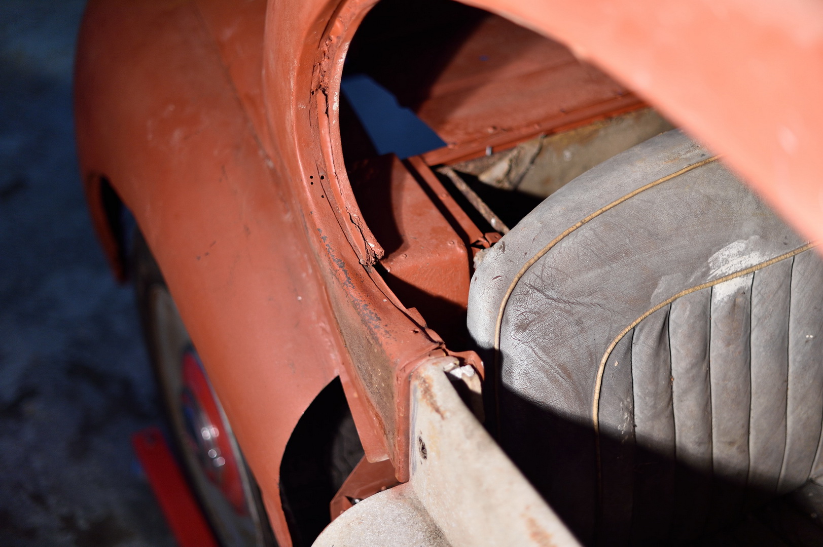 1954 Jaguar XK120 Needs More Than A Dust-Off To Be Brought Back To Life