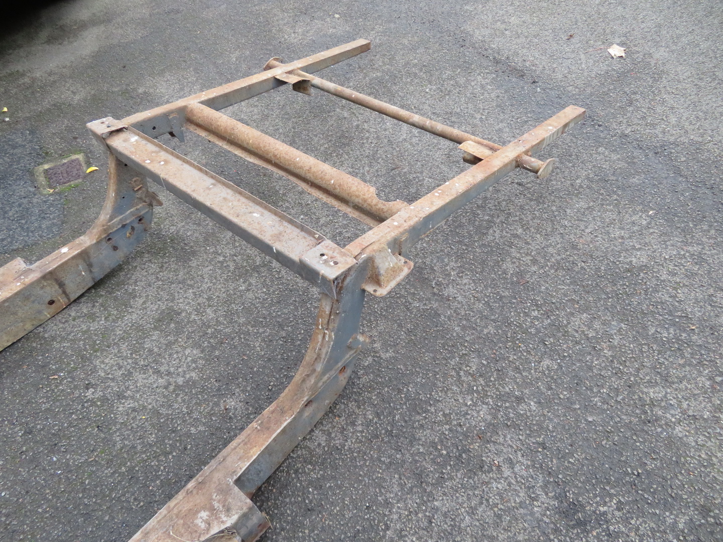 1954 Jaguar XK120 Needs More Than A Dust-Off To Be Brought Back To Life