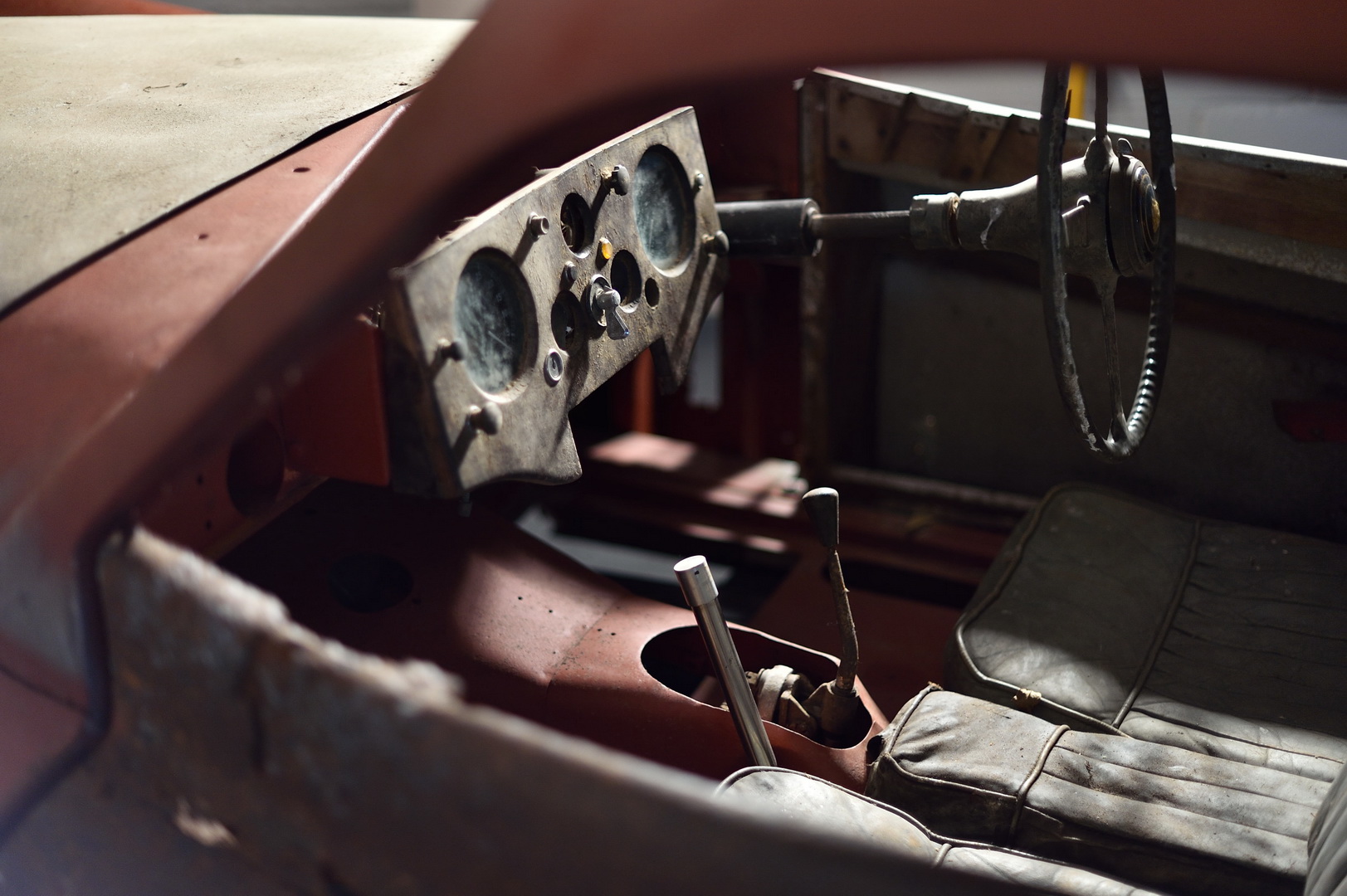 1954 Jaguar XK120 Needs More Than A Dust-Off To Be Brought Back To Life