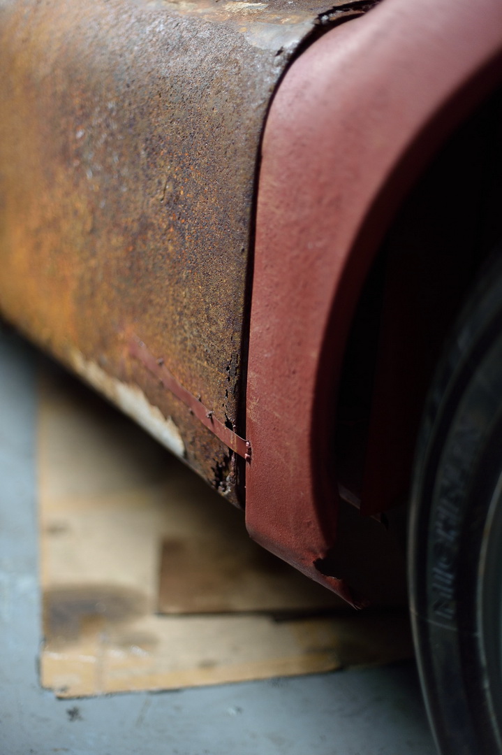 1954 Jaguar XK120 Needs More Than A Dust-Off To Be Brought Back To Life