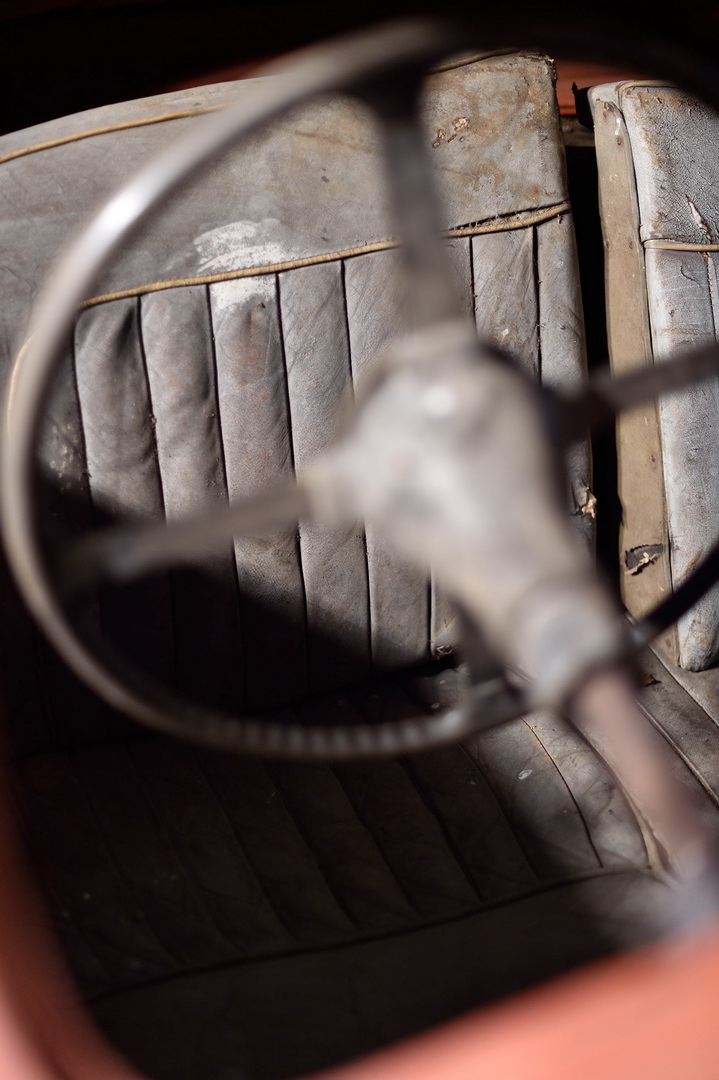 1954 Jaguar XK120 Needs More Than A Dust-Off To Be Brought Back To Life