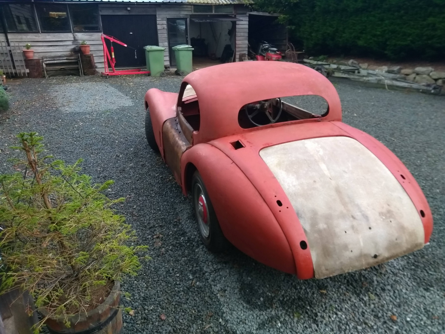 1954 Jaguar XK120 Needs More Than A Dust-Off To Be Brought Back To Life
