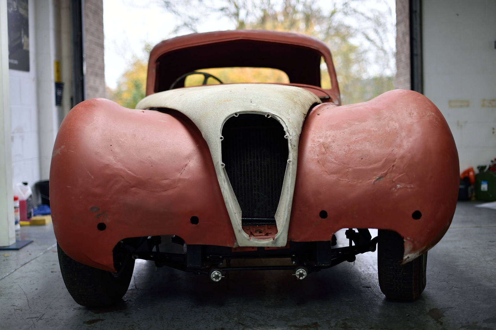1954 Jaguar XK120 Needs More Than A Dust-Off To Be Brought Back To Life