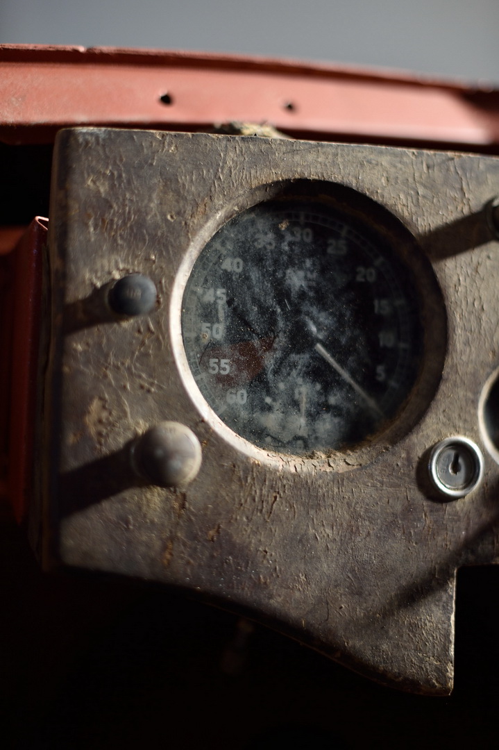 1954 Jaguar XK120 Needs More Than A Dust-Off To Be Brought Back To Life