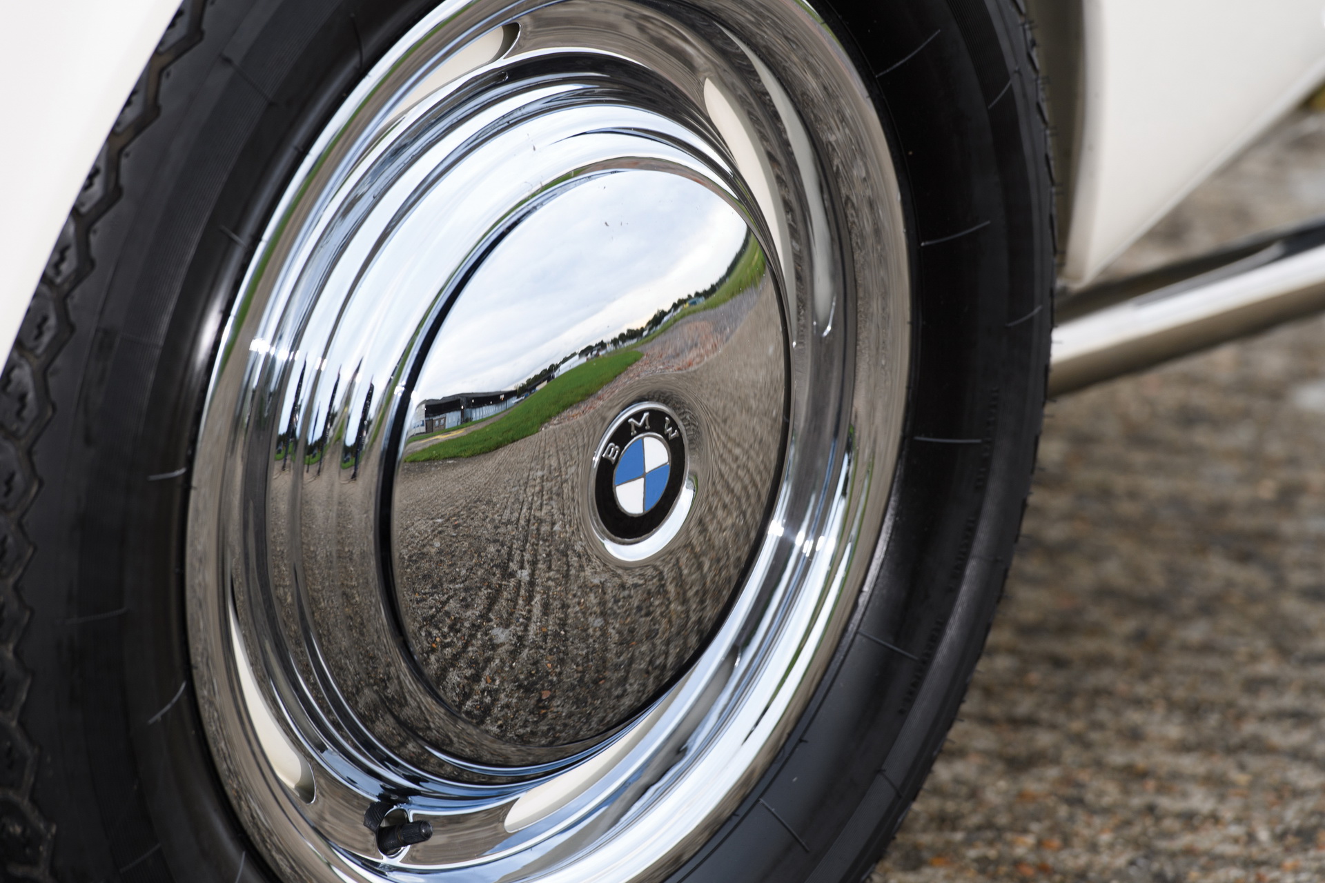 This BMW 507 Roadster Might Just Come With Its Designer’s Signature