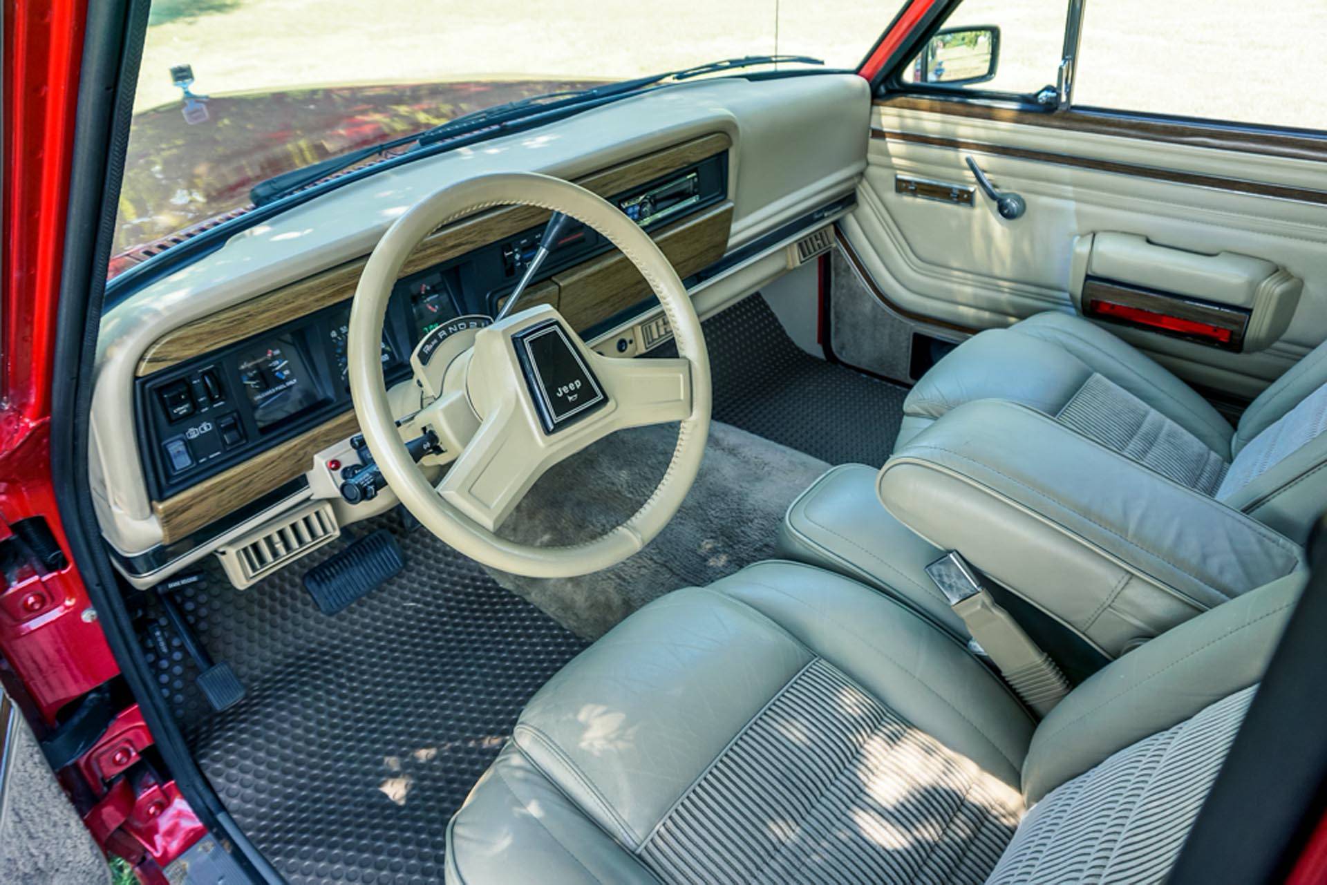 1989 Jeep Grand Wagoneer Woody Looks All Original But Hides
