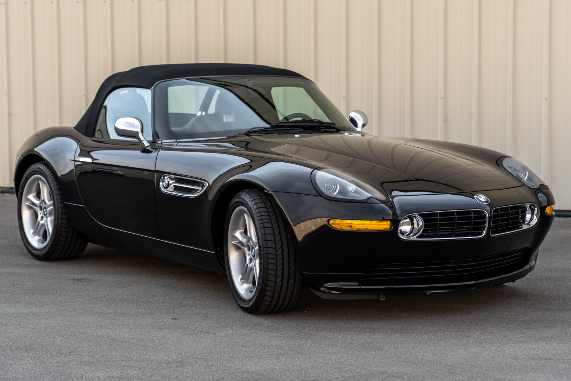 This BMW Z8 Is Nearly 20 Years Old, Yet Hasn’t Aged A Day