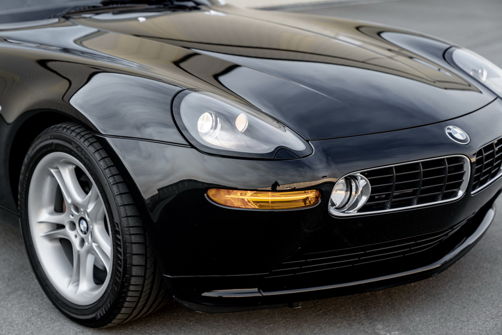 This BMW Z8 Is Nearly 20 Years Old, Yet Hasn’t Aged A Day