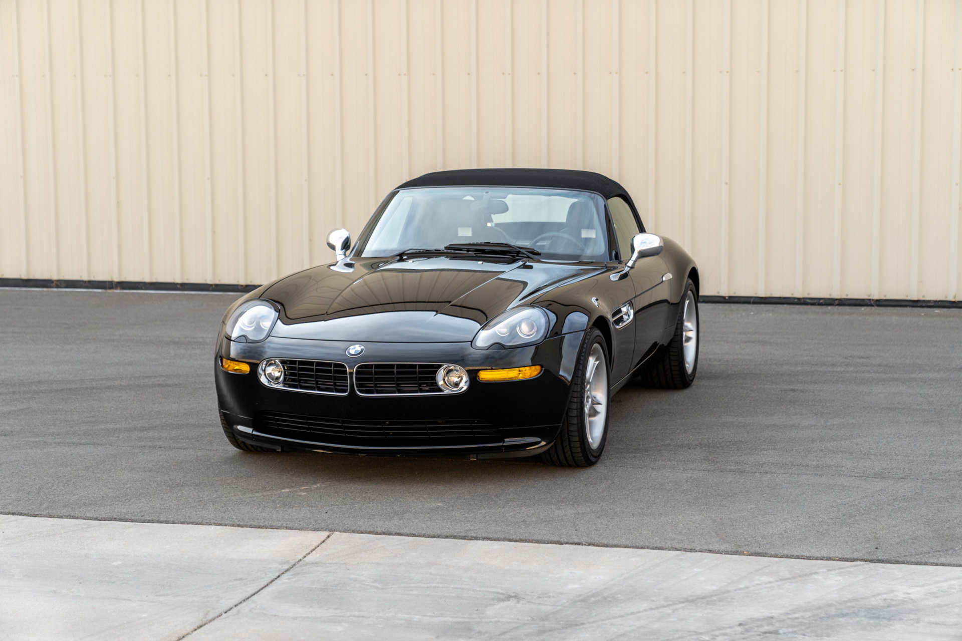 This BMW Z8 Is Nearly 20 Years Old, Yet Hasn’t Aged A Day